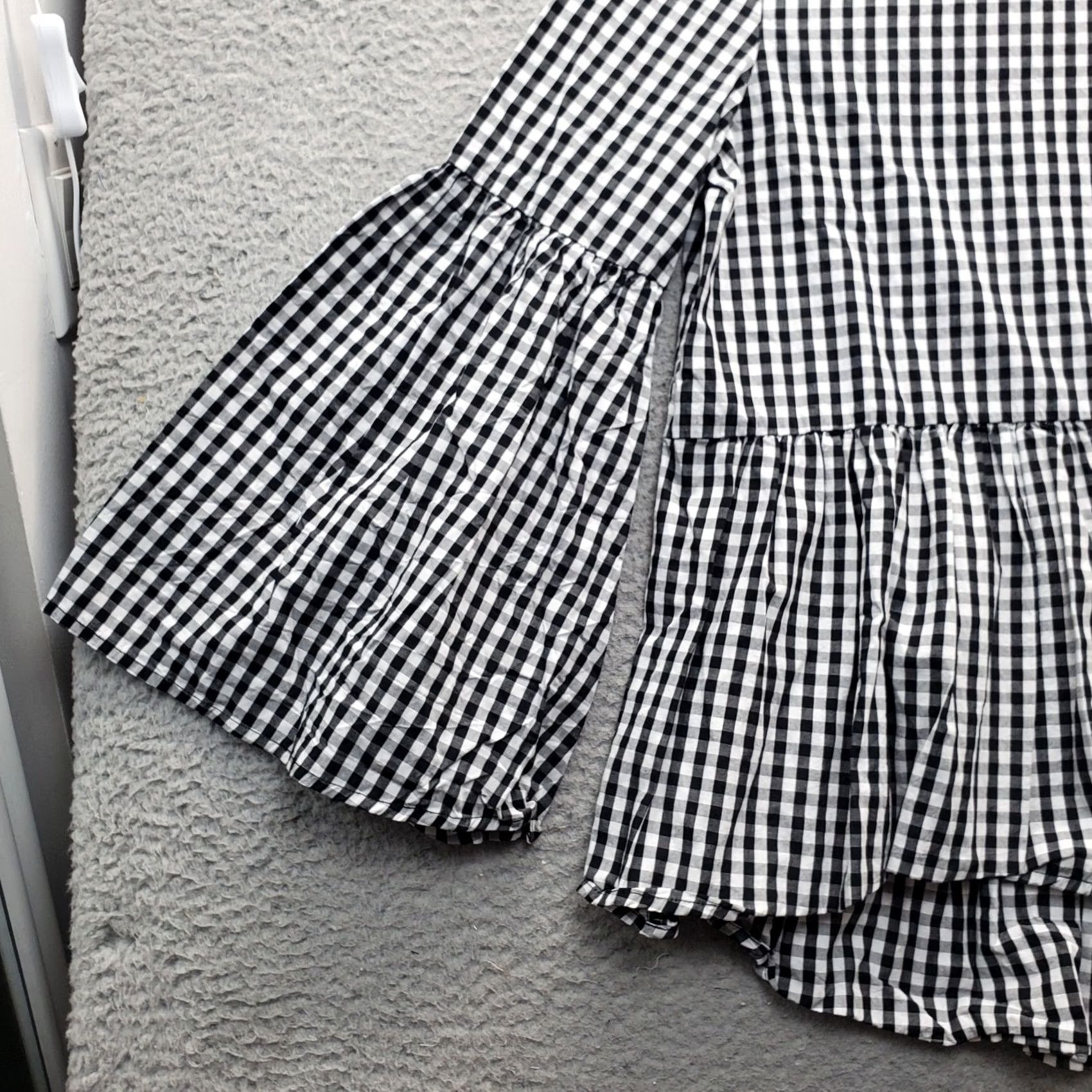 Bell WHO WHAT WEAR Blouse Womens XS Multicolor Gingham Check Bell Sleeve Ruffle Hem Blouse Womens XS Multicolor Check Bell Sleeve Hem Size XS / US 0-2 / IT 36-38 - 4 Thumbnail