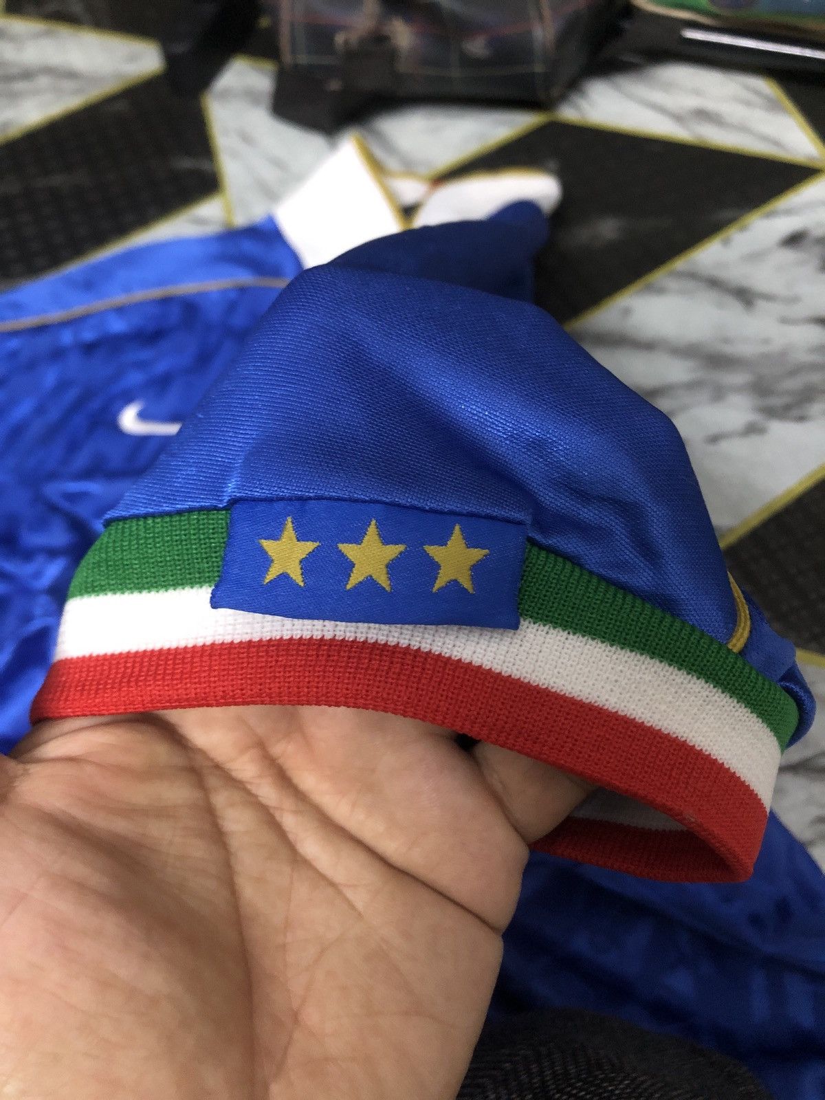 Nike Vintage Sample Italy Jersey Size US L / EU 52-54 / 3 - 4 Thumbnail