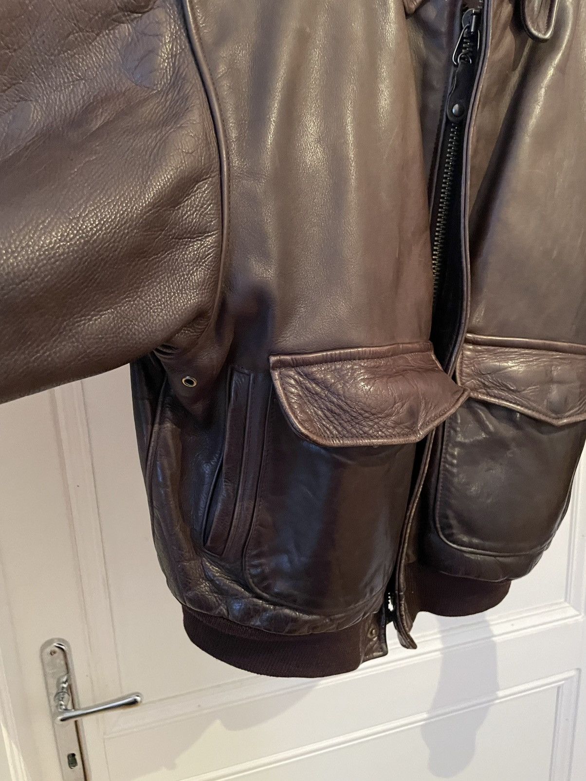 Golden Bear Vintage Golden Bear A2 Leather Military Flight Bomber Jacket Size US M / EU 48-50 / 2 - 5 Thumbnail