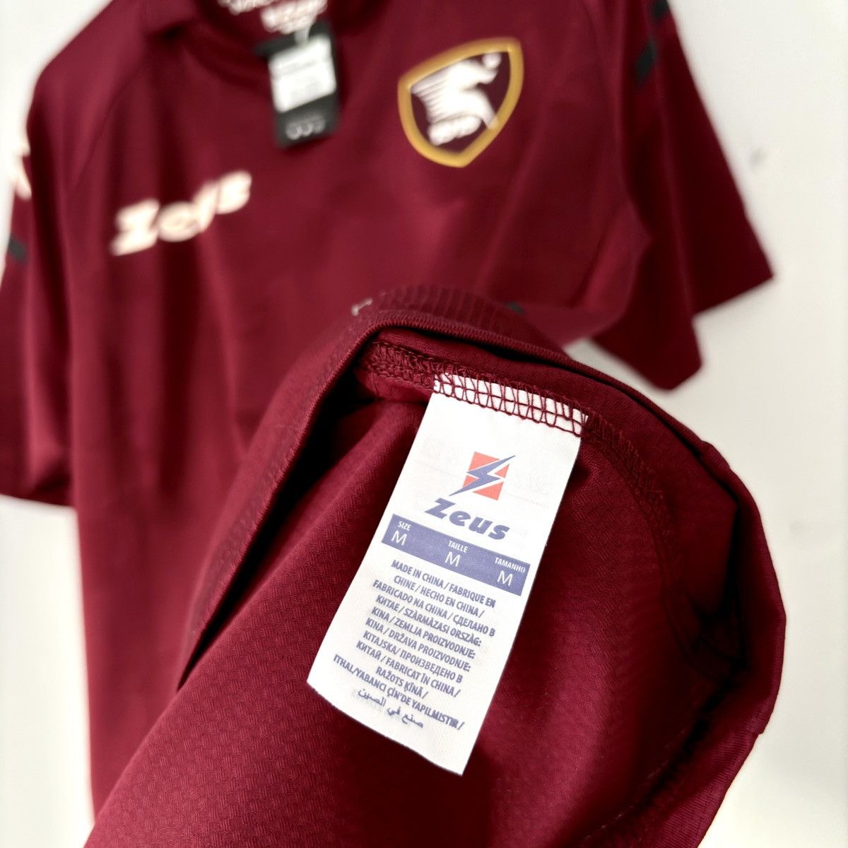 Other 2021 2022 Salernitana Ribery Italy Soccer Jersey Shirt Kit M Size US M / EU 48-50 / 2 - 10 Thumbnail