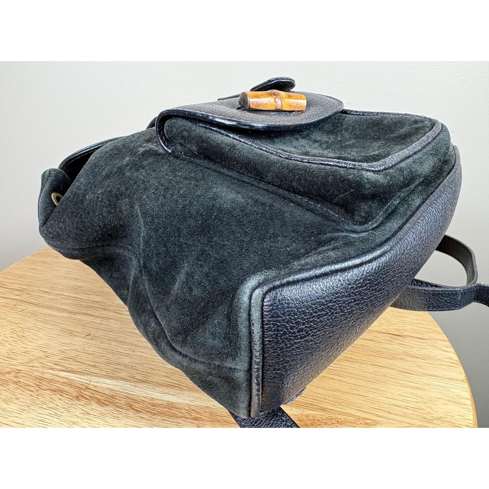 Gucci Authentic Gucci Black Suede Bamboo Handle Backpack Size ONE SIZE - 7 Thumbnail