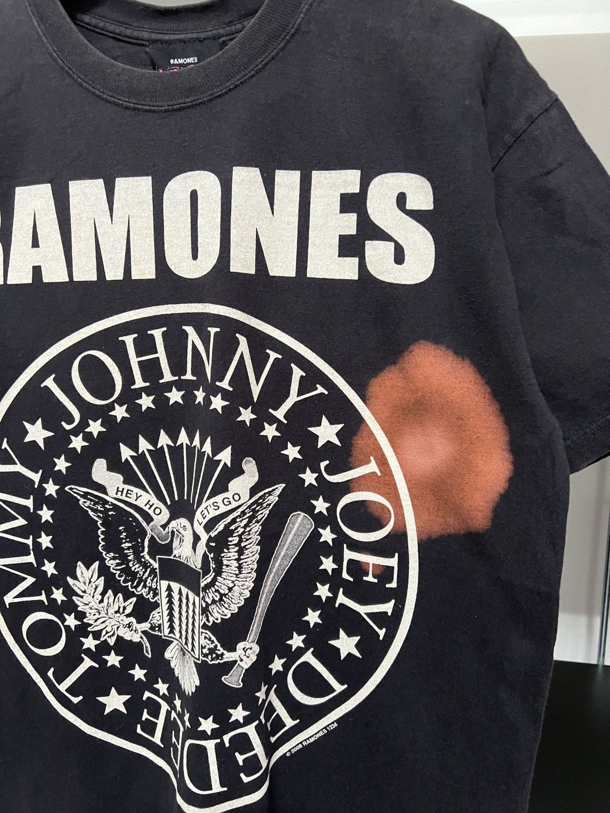 Band Tees Distressed Vintage Ramones Band Tee Presidential Seal Shirt Size US M / EU 48-50 / 2 - 6 Thumbnail