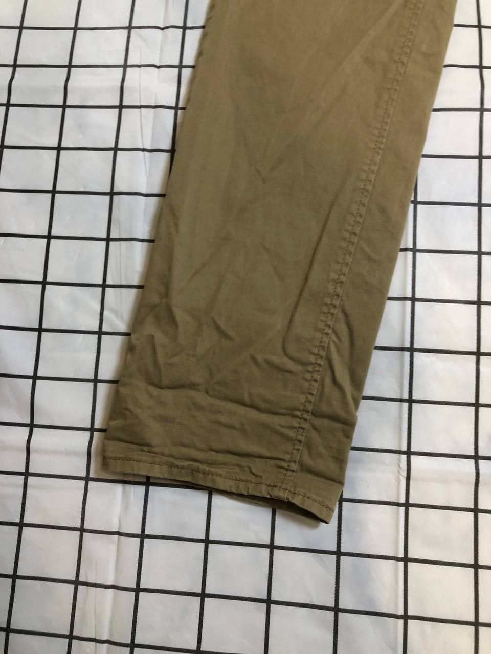 Hugo Boss HUGO Boss Sand Straight Leg Chino Size US 32 / EU 48 - 2 Thumbnail