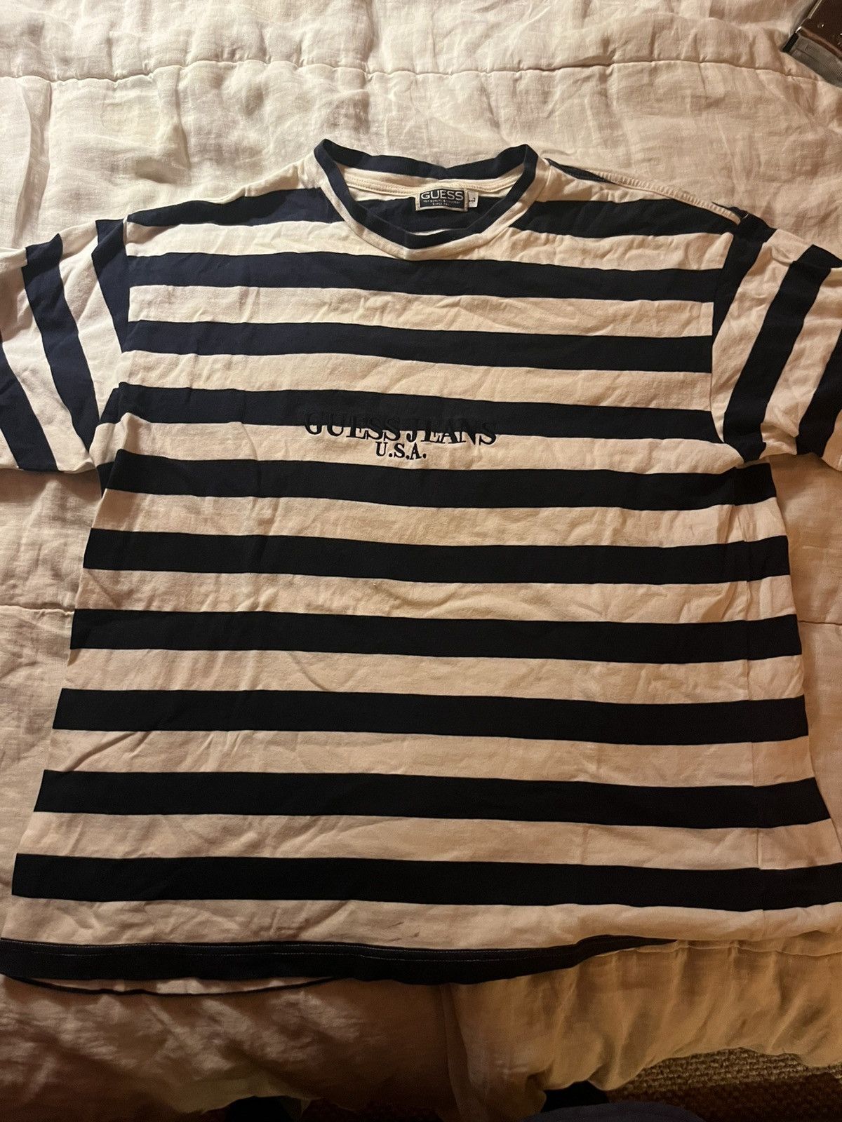 Guess Vintage guess t shirt Size US L / EU 52-54 / 3 - 1 Thumbnail