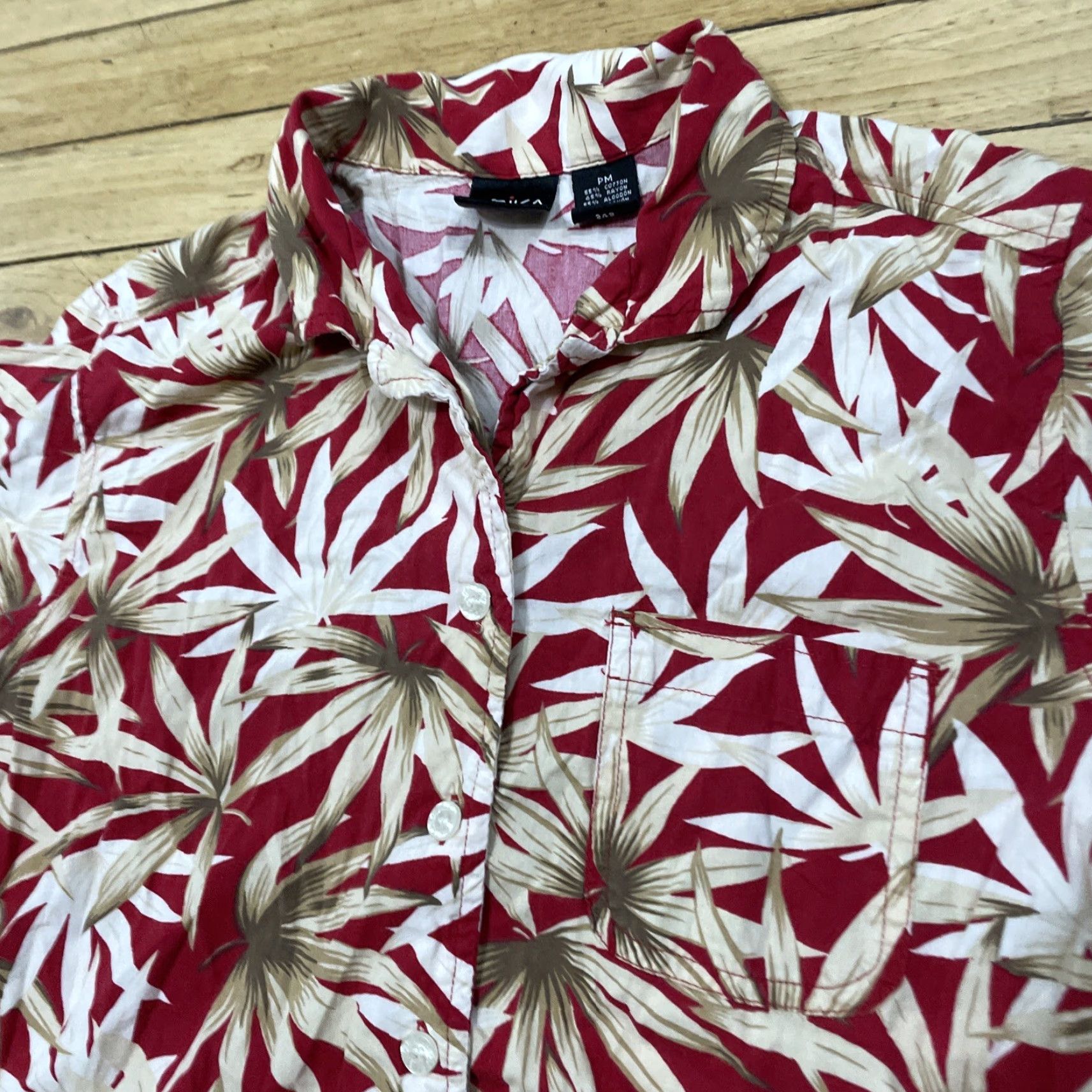 ALOHAS ERIKA Hawaiian Shirt Women PM Aloha Floral Red Tan Relaxed Button-Up Petite M Woman Shirt Size M / US 6-8 / IT 42-44 - 2 Thumbnail