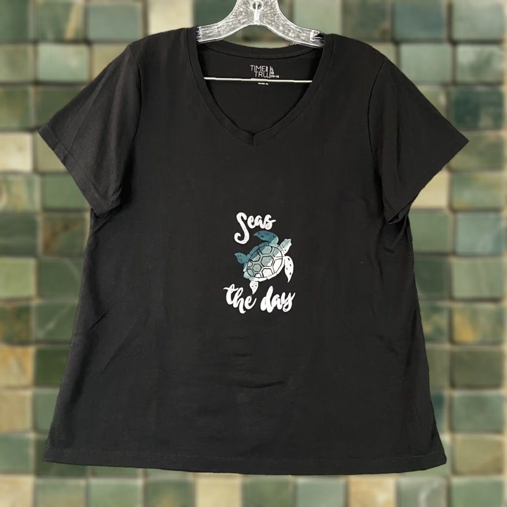 Vintage Time And Tru Seas The Day Turtle Blouse V-Neck Women L Black Size L / US 10 / IT 46 - 1 Thumbnail