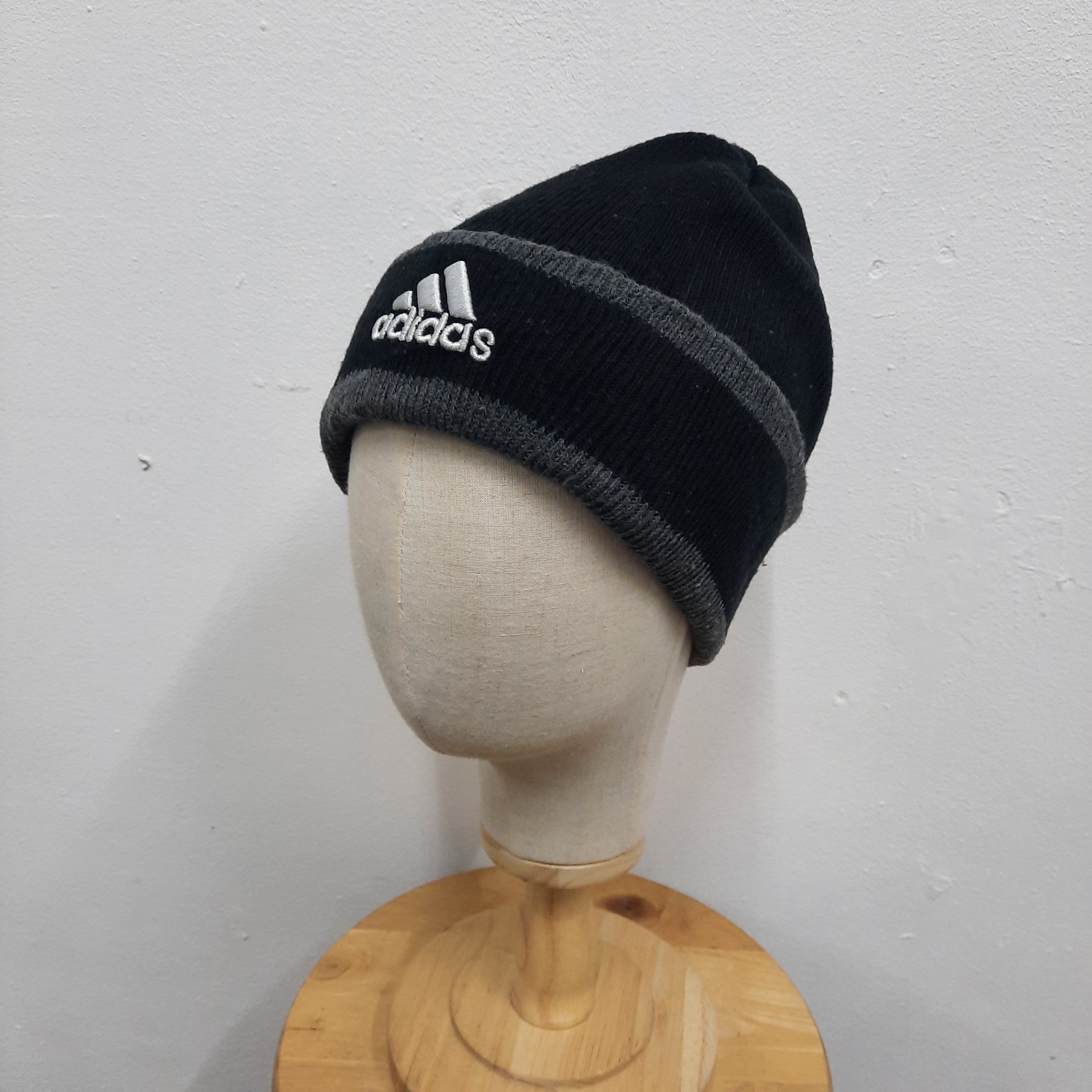 Adidas 🏔 Vintage adidas flag big logo stripes beanie hat Size ONE SIZE - 2 Thumbnail