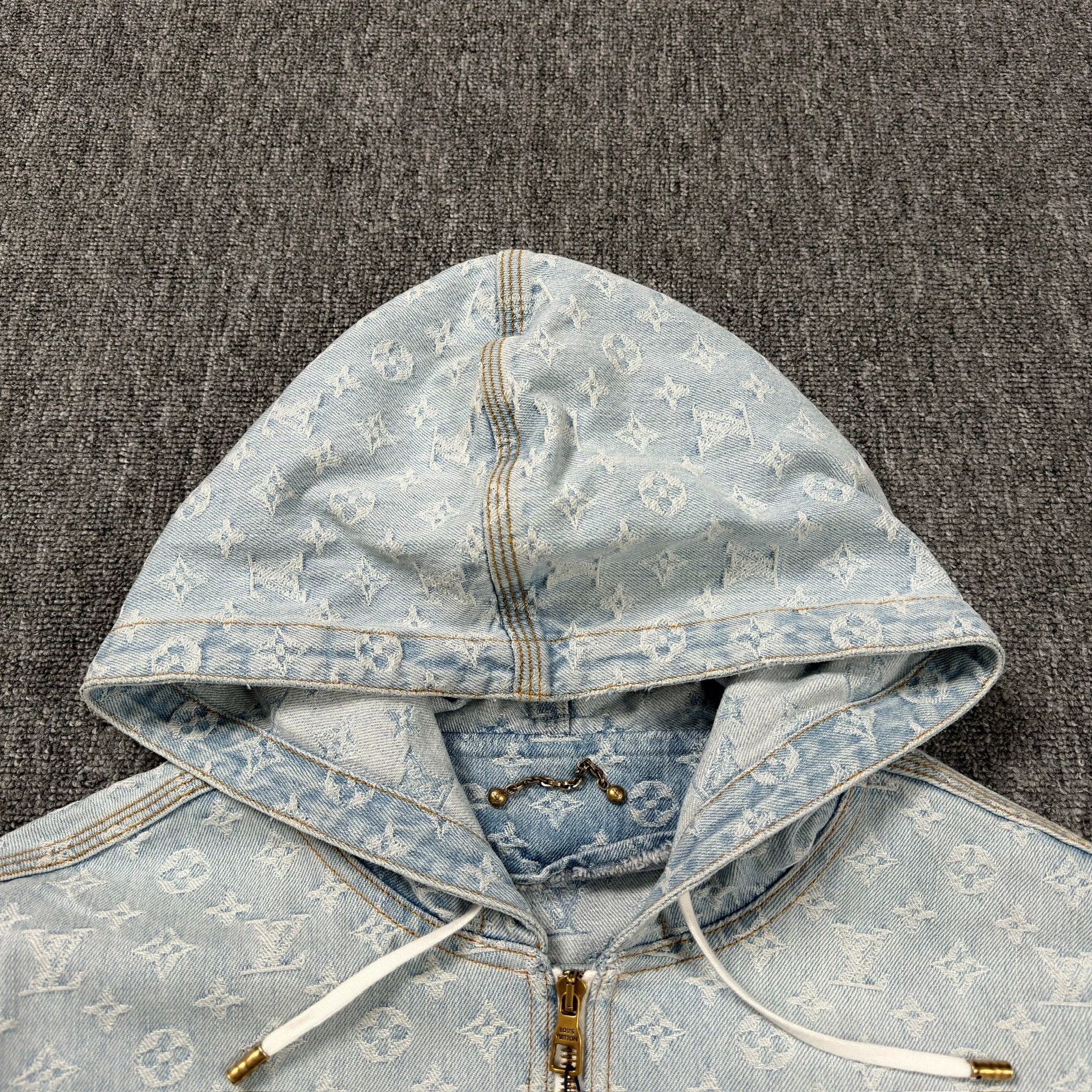 Louis Vuitton LV NBA Collaboration All-over Print Denim Hooded Jacket Size XL / US 12-14 / IT 48-50 - 4 Thumbnail