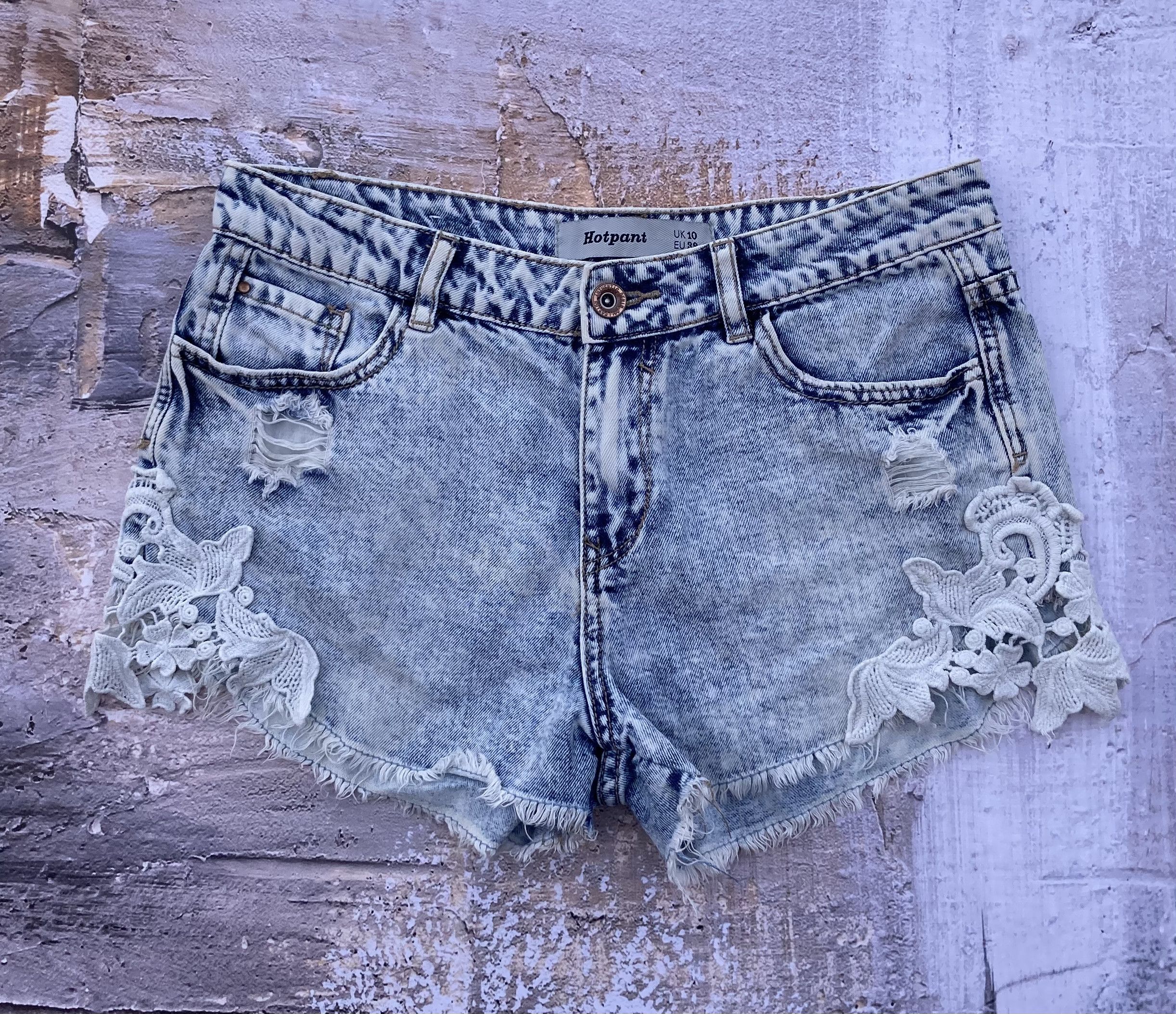 Vintage Vintage Jeans Shorts Women's Size 38 Size 38" / US 16 / IT 52 - 1 Thumbnail