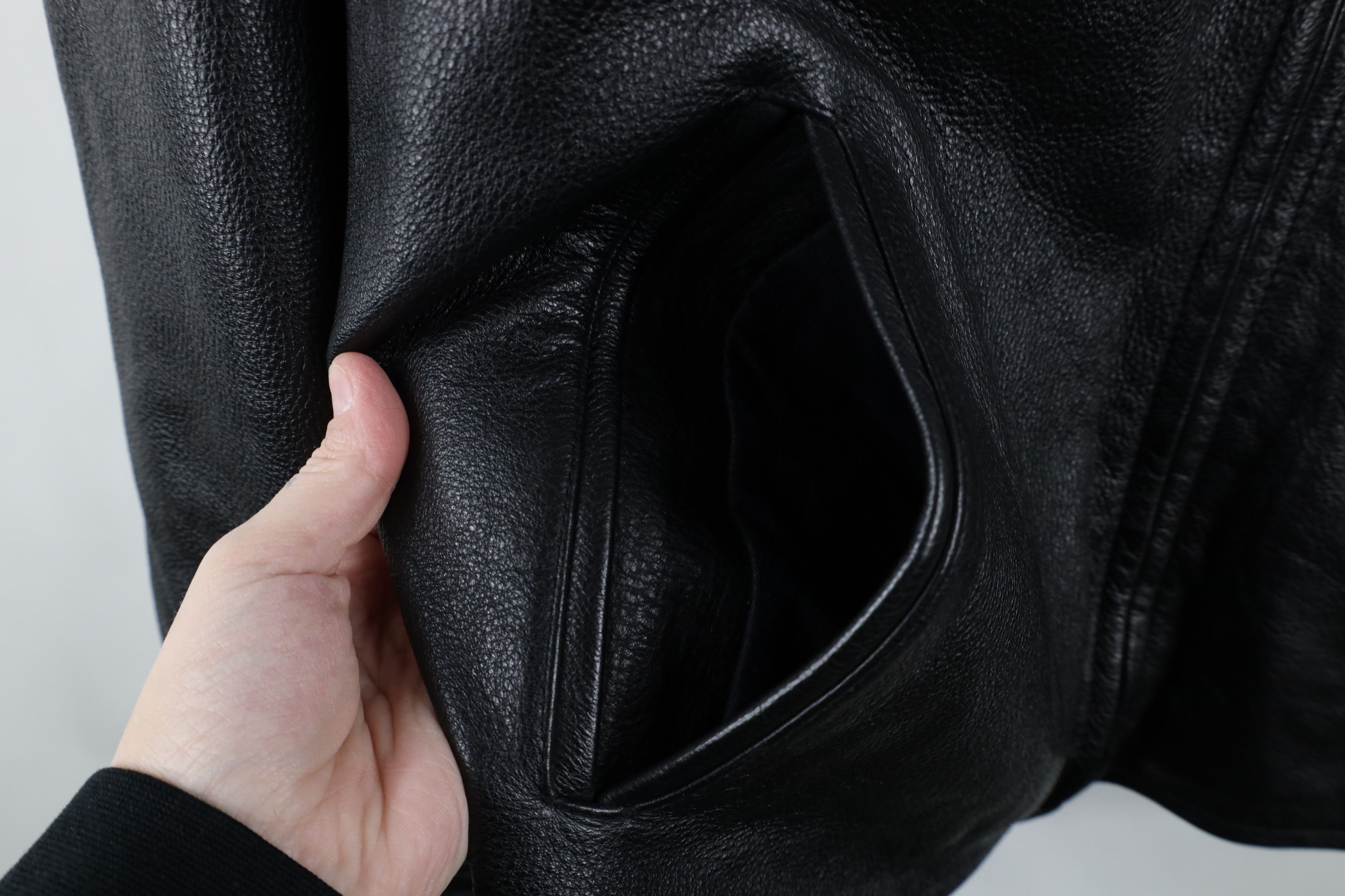 Guess × Vintage Vintage Y2K Guess Heavyweight Leather Collared Jacket Black Size US L / EU 52-54 / 3 - 6 Thumbnail