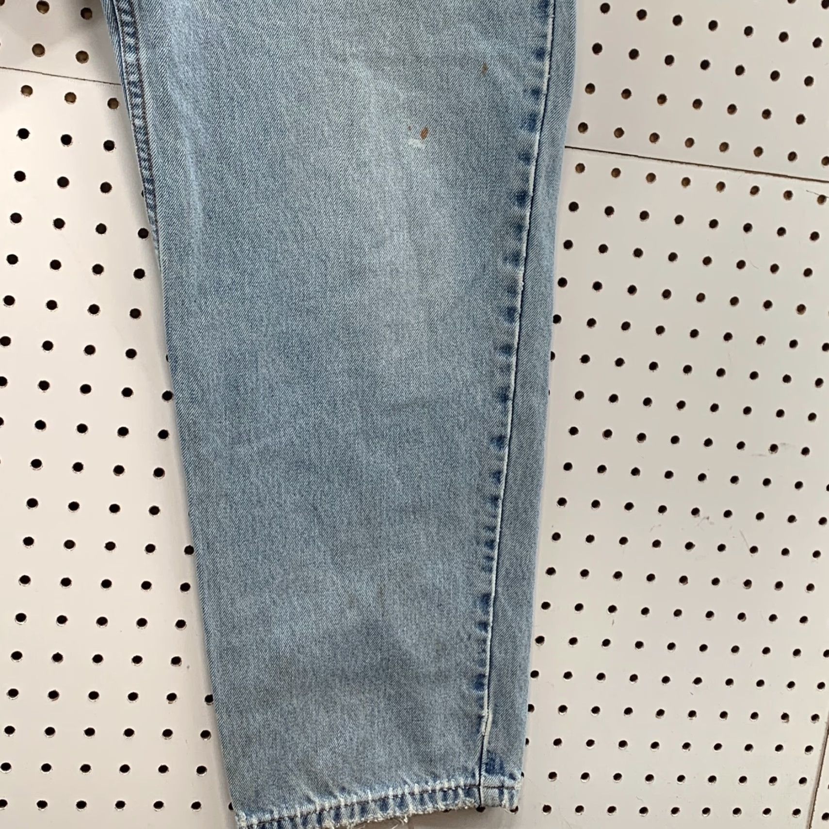 Levi's VINTAGE Levi's 550 Jeans Relaxed Fit Tapered Brown Men's 35x29 DISTRESSED Size US 35 - 7 Thumbnail
