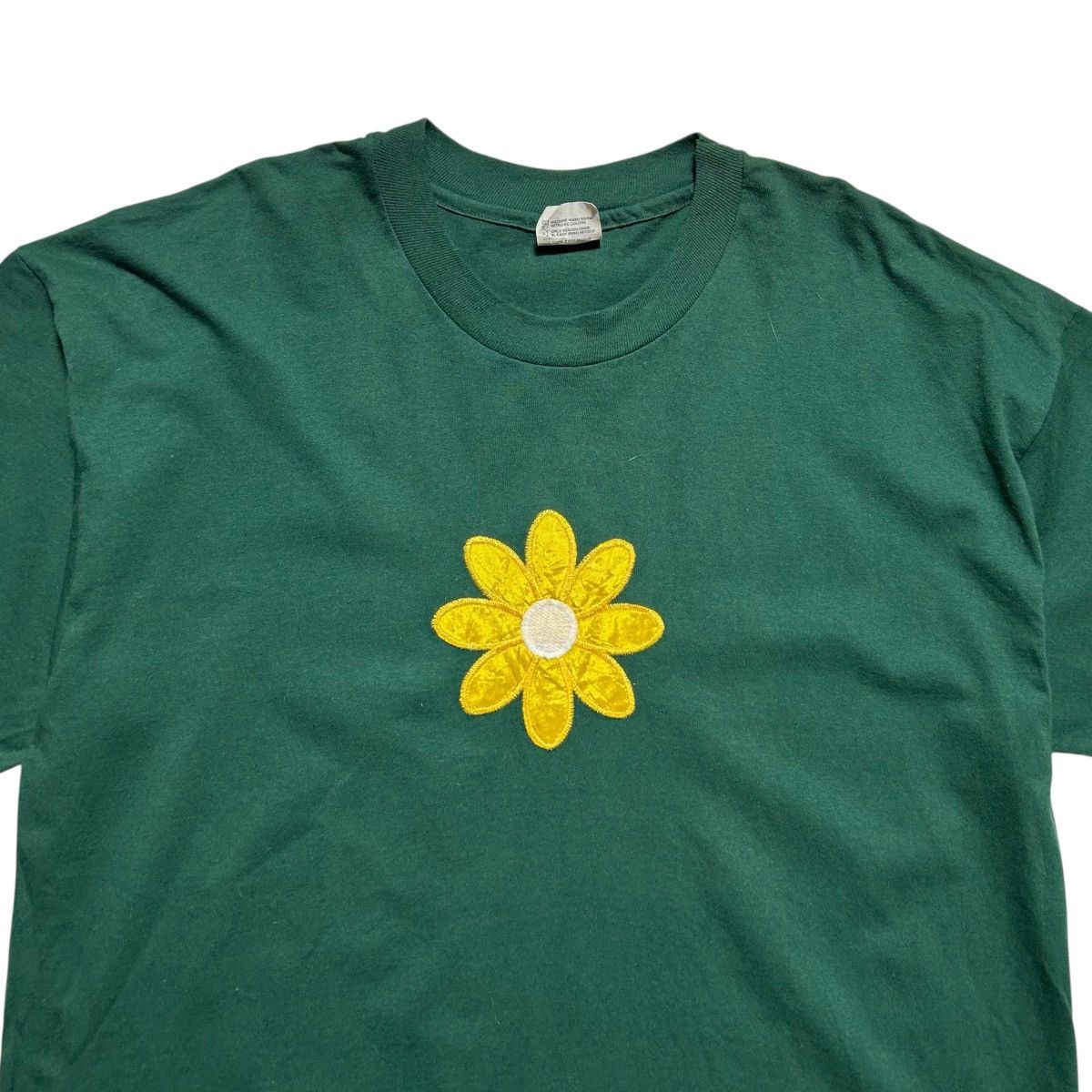 Vintage Vintage 90s Flower Embroidered T-Shirt Size XXL / US 16-18 / IT 52-54 - 3 Thumbnail