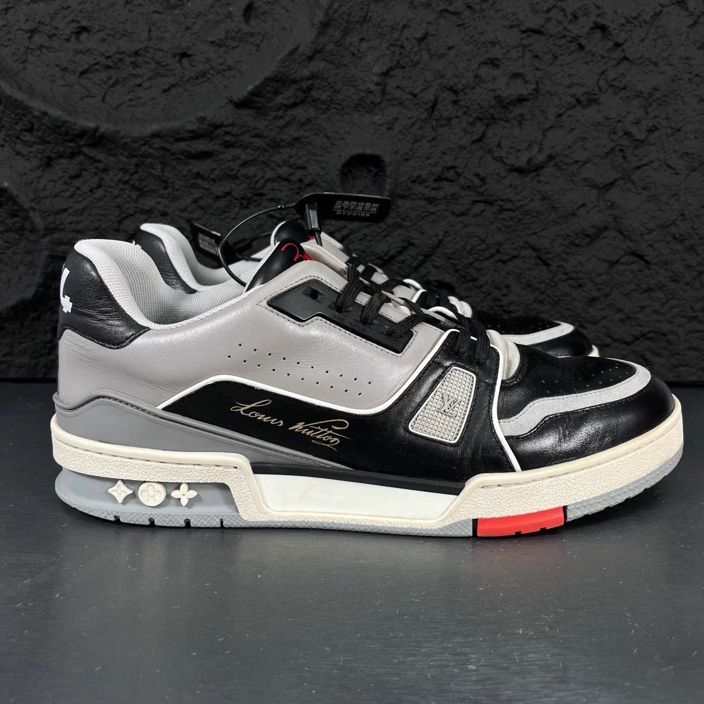 Louis Vuitton Louis Vuitton Trainer Black Cement UK7/41 95New Size US 7 / EU 40 - 3 Thumbnail