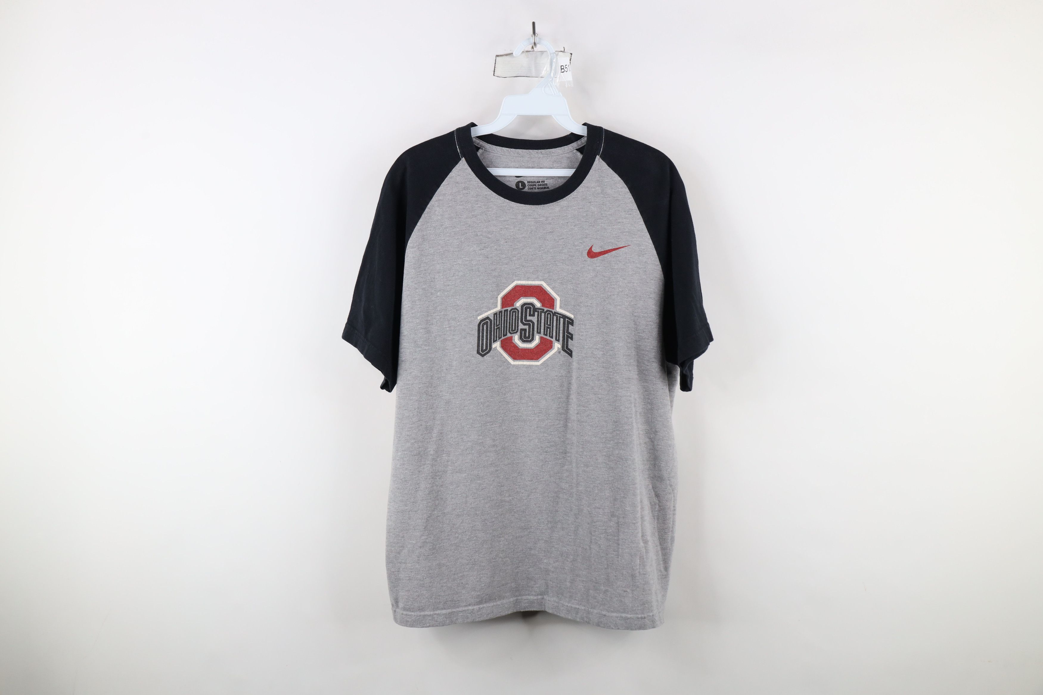 Nike × Vintage Vintage Nike Swoosh Ohio State University Raglan T-Shirt Size US L / EU 52-54 / 3 - 1 Thumbnail