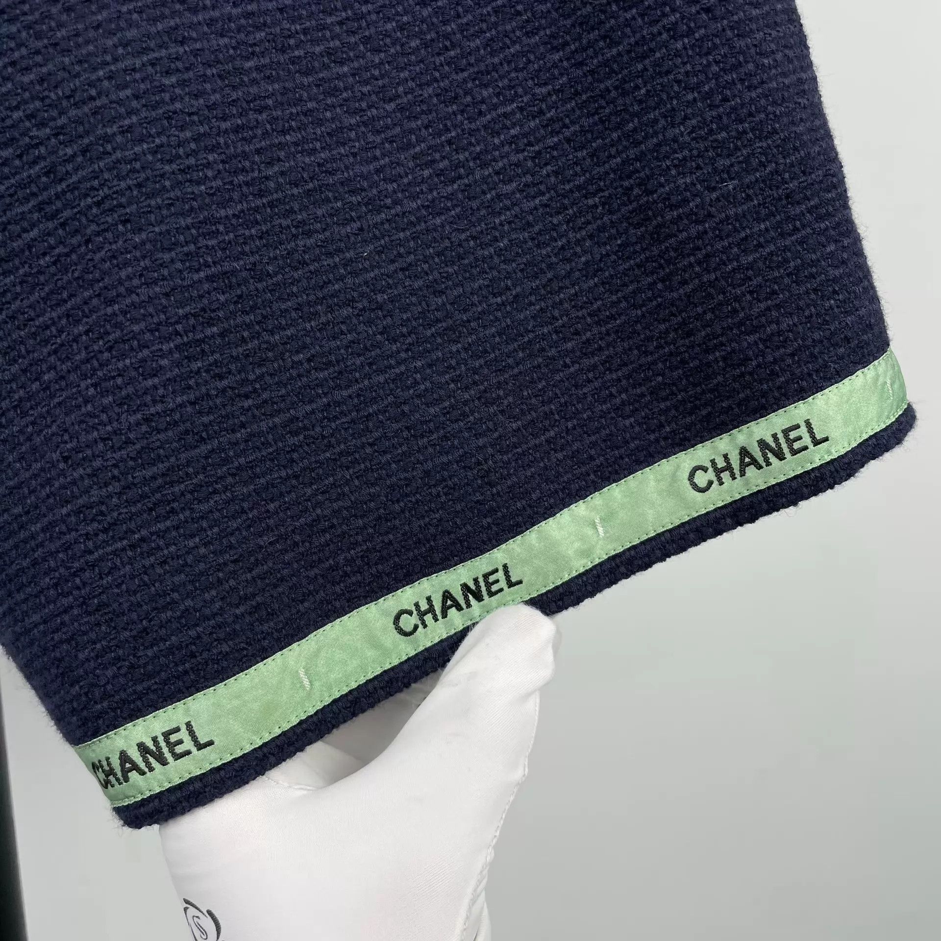 Chanel Chanel Navy Blue Shorts Size 28" / US 6 / IT 42 - 4 Thumbnail