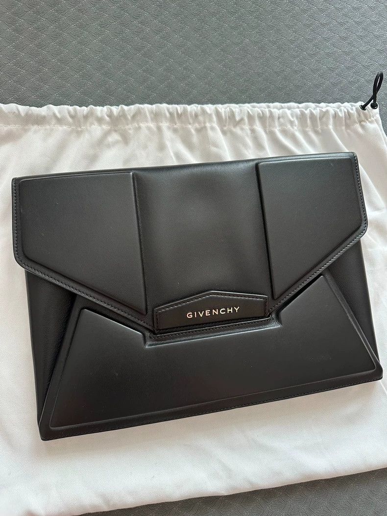 Givenchy Givenchy Envelope bag, black Size ONE SIZE - 1 Thumbnail