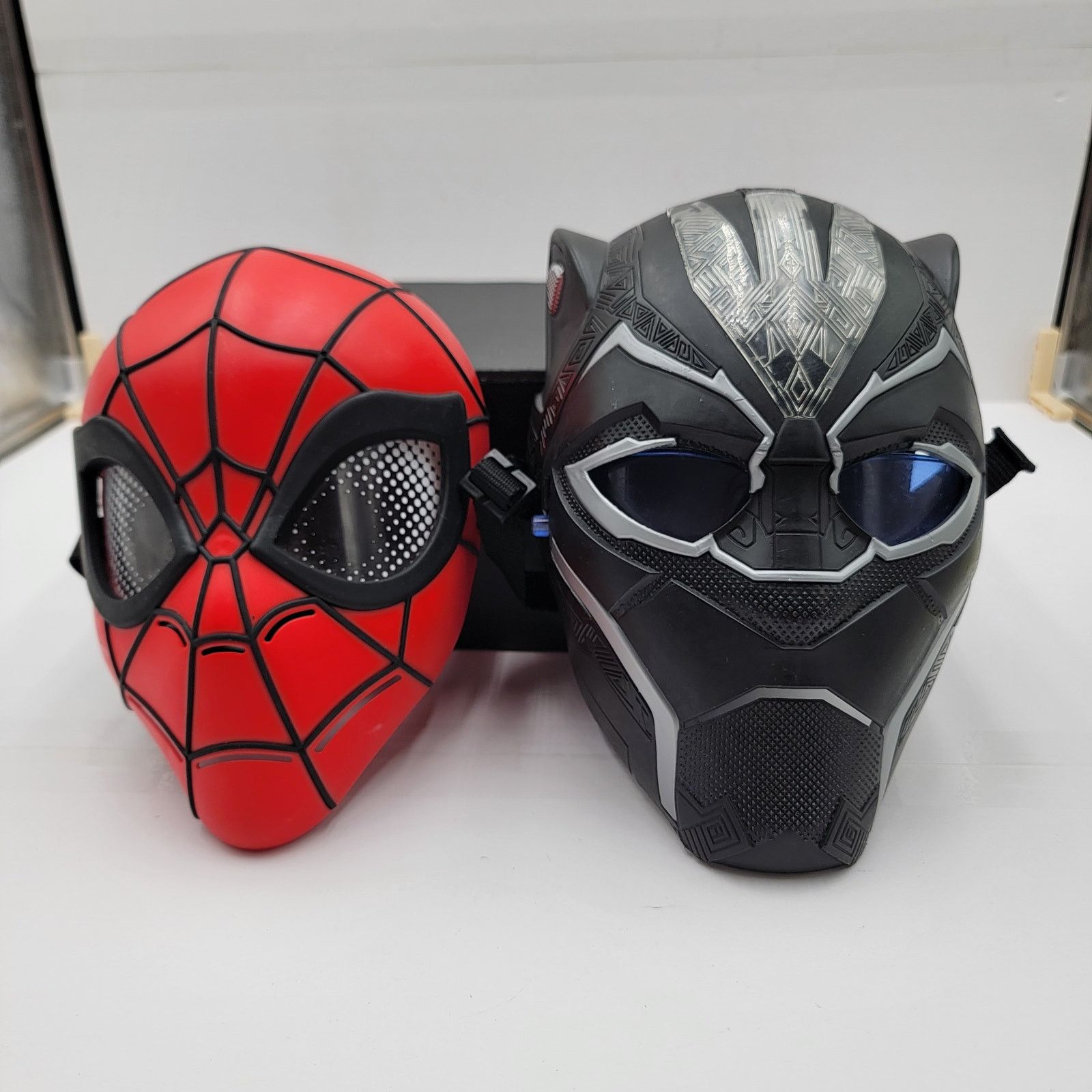 Marvel Comics Spiderman Mask and Black Panther Light Up Mask 2 Pack Bundle Size ONE SIZE - 1 Thumbnail