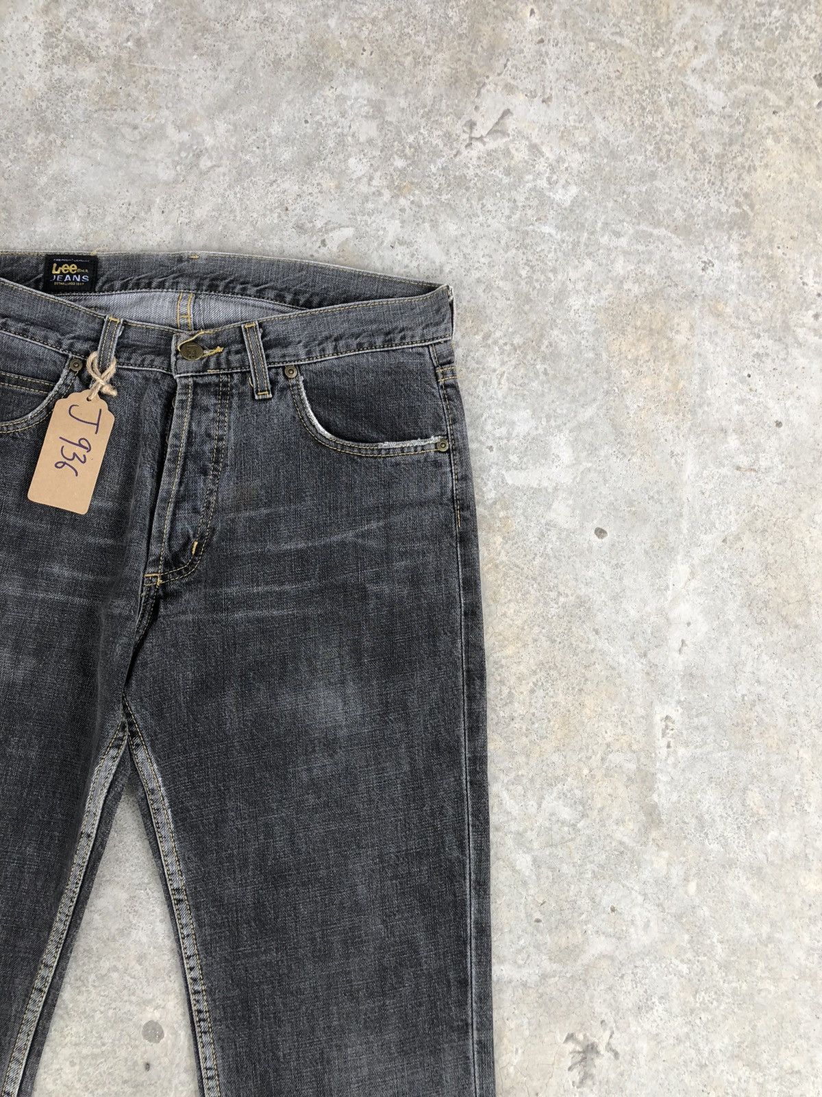 Lee Japanese Lee Flared Jeans Distressed Jeans Size US 32 / EU 48 - 5 Thumbnail