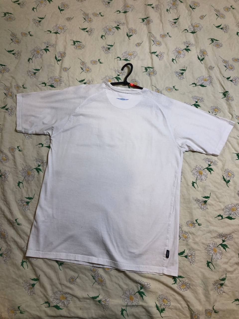 Umbro Y2K T-shirt white Umbro big logo center Vintage Size US M / EU 48-50 / 2 - 20 Thumbnail