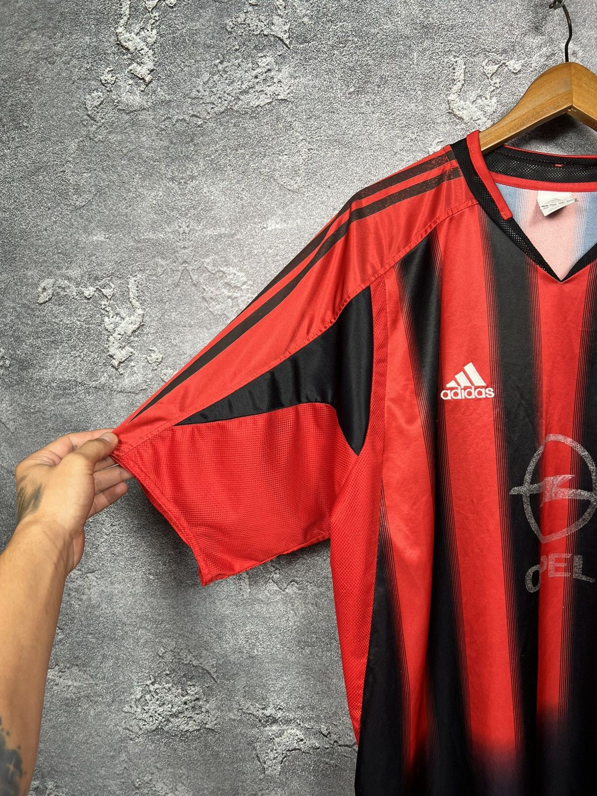 Adidas Adidas Vintage AC Milan 2004 Opel Jersey T-shirt Size US XL / EU 56 / 4 - 5 Thumbnail