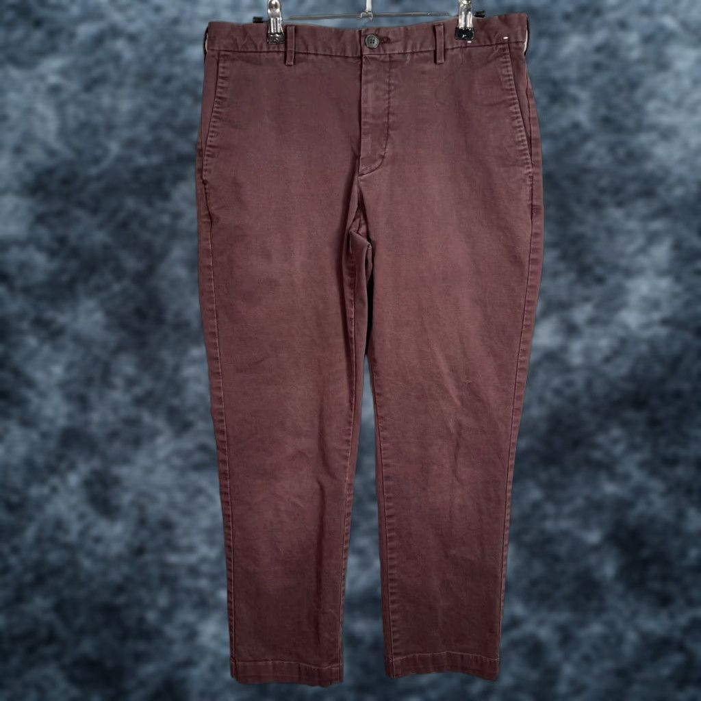 Uniqlo Uniqlo Mens Chino Pants Slim Fit Burgundy Cotton Blend 34 Casual Tailored 32 in Inseam 27 in Size US 34 / EU 50 - 1 Thumbnail