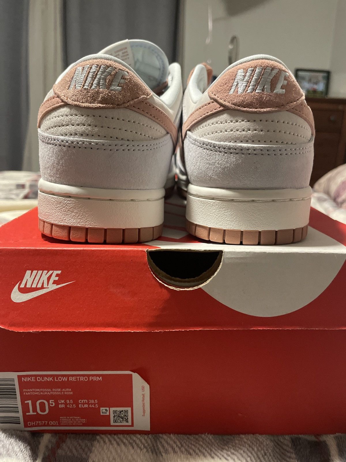 Nike 🏵Dunk Low Premium ‘Fossil Rose’🏵 2022 Size US 10.5 / EU 43-44 - 11 Thumbnail