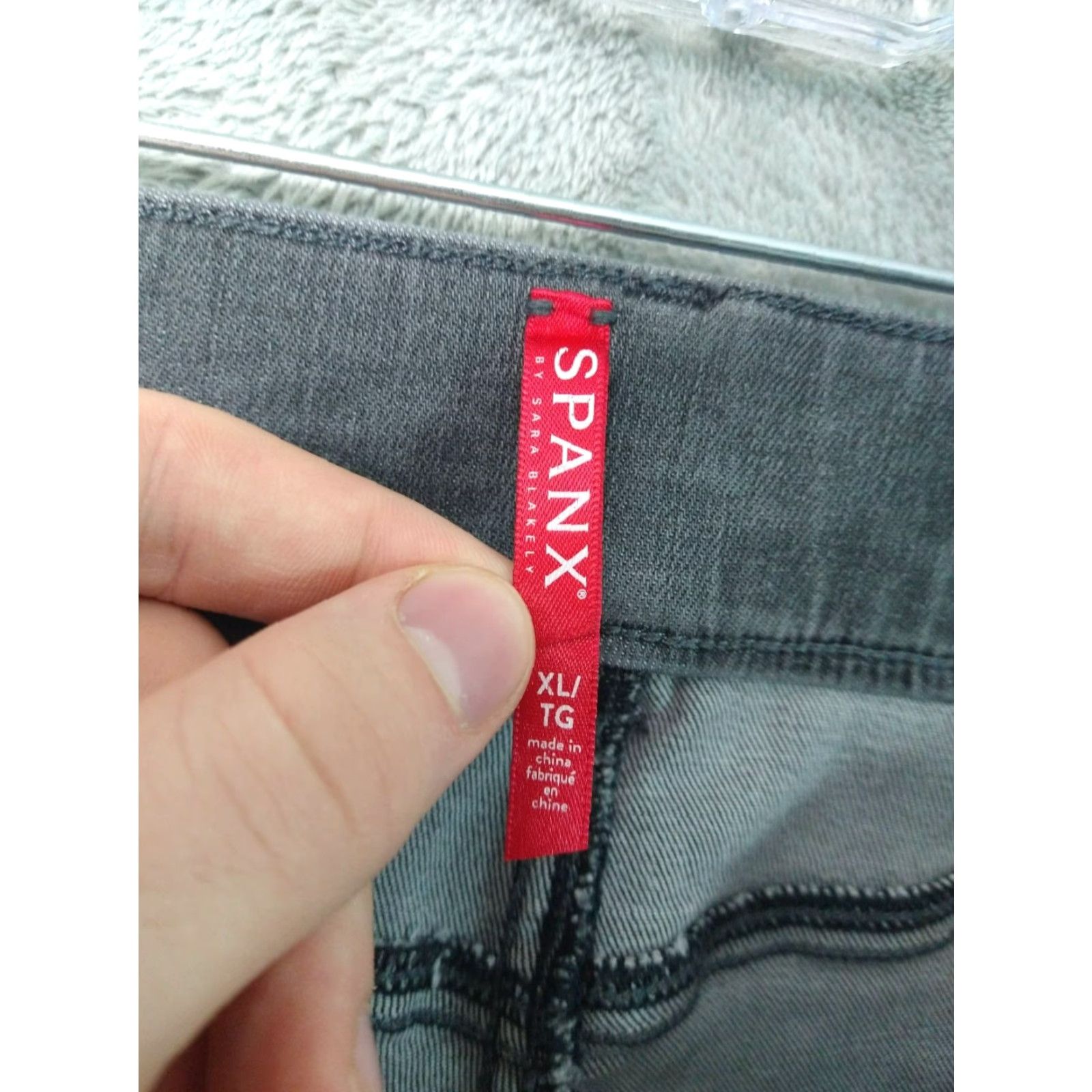 Spanx Spanx Jeans Women XL Black Denim Skinny Distressed Jegging Ankle Pull On Size 40" / US 18 - 7 Thumbnail