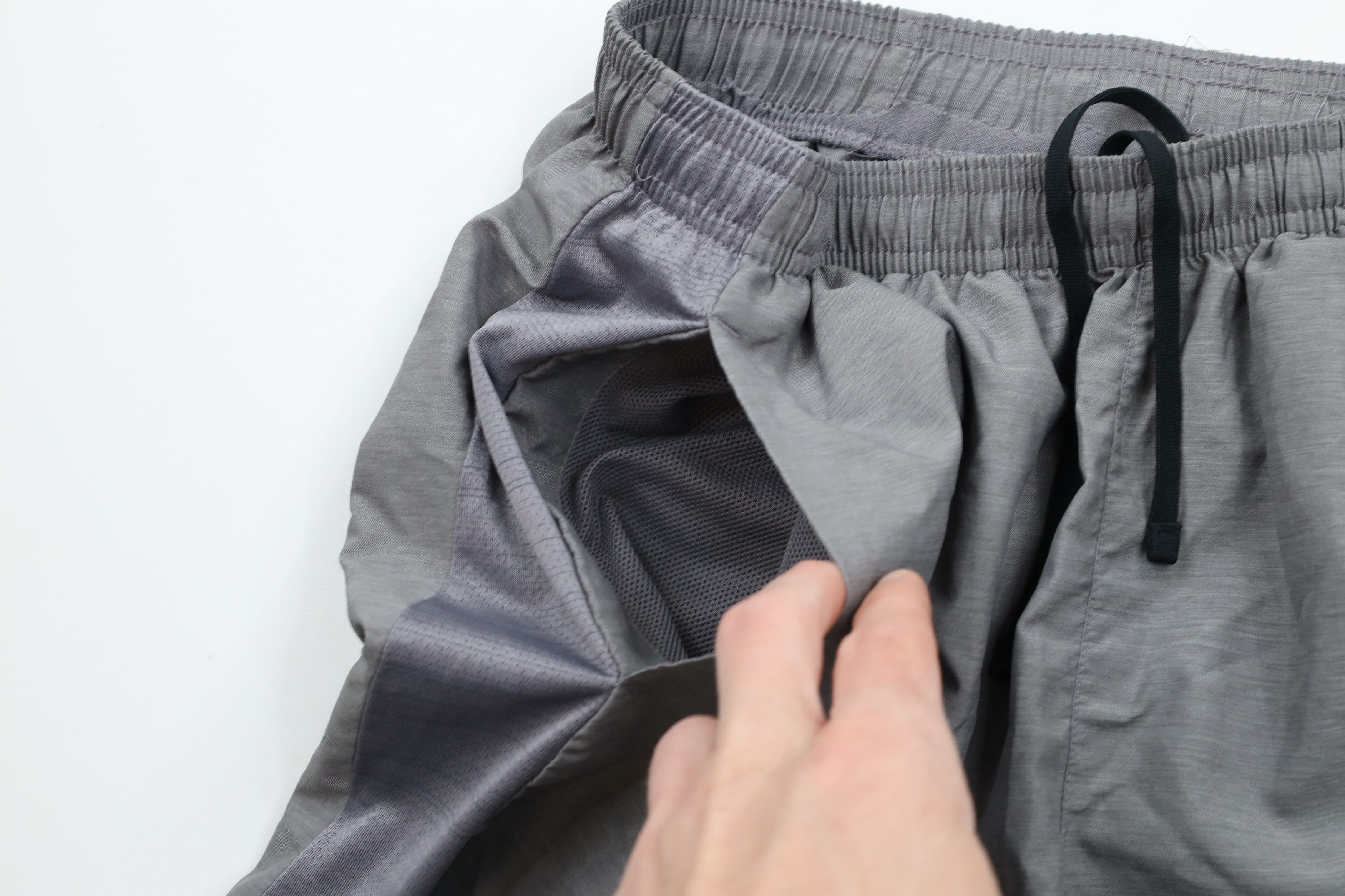 Nike × Vintage Vintage Nike Reflective Swoosh Above Knee Shorts Gray Size US 32 / EU 48 - 6 Thumbnail
