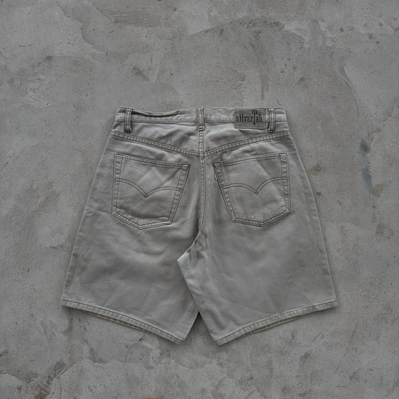 Levi's Vintage Levi's Silver Tab Baggy Denim Shorts Size US 32 / EU 48 - 1 Thumbnail