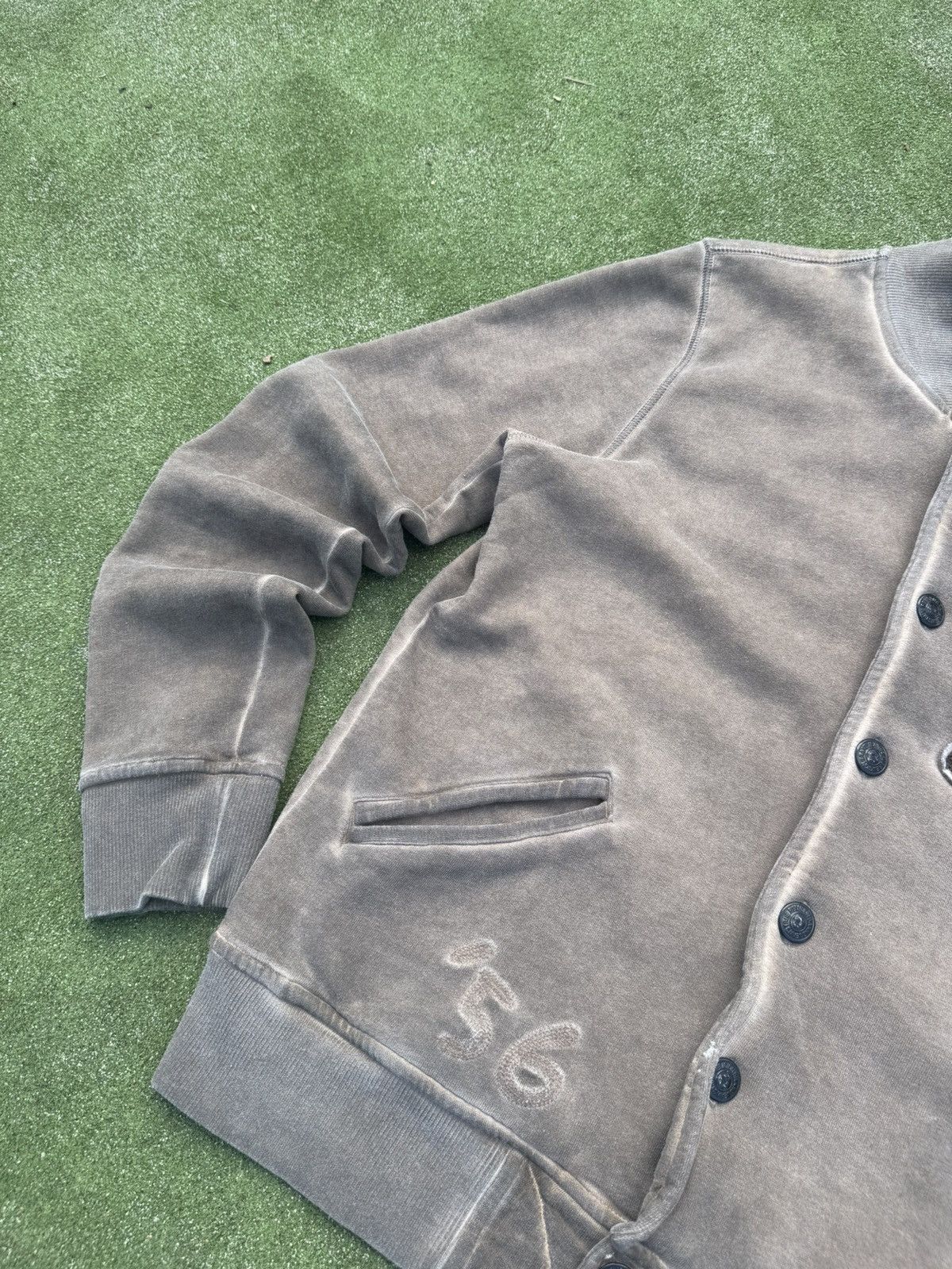 True Religion Rare True Religion distressed Bombers sweatshirt Size US L / EU 52-54 / 3 - 4 Thumbnail
