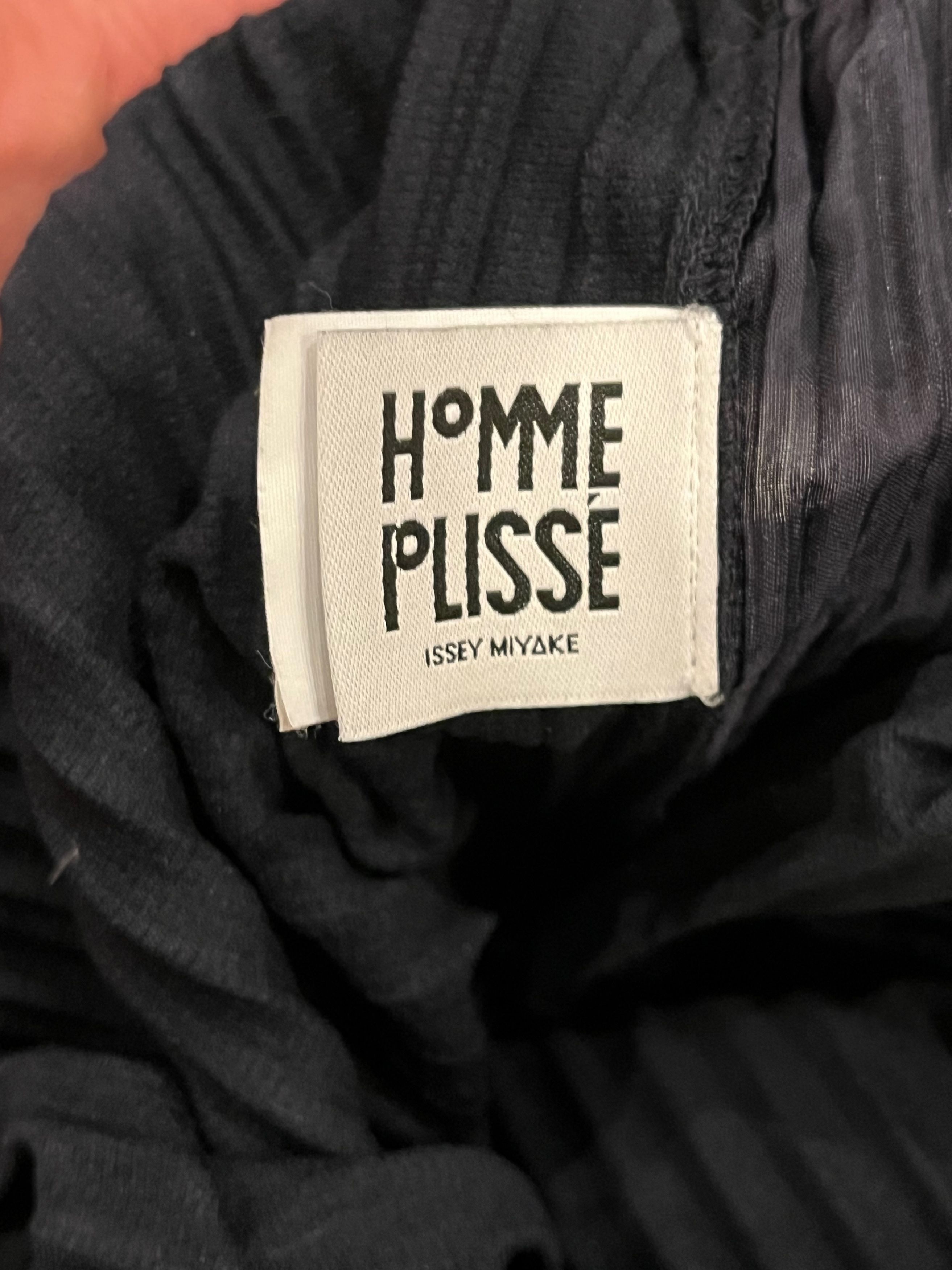 Homme Plisse Issey Miyake Homme Plisse Basics Navy Tapered Pants Size US 29 - 3 Thumbnail