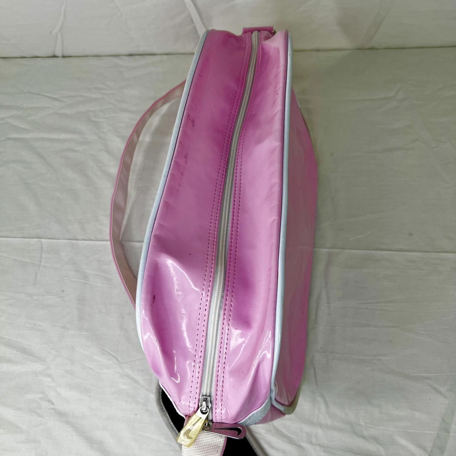 Nike Nike Vintage Patent Leather Pink Gym Soccer Shoulder Bag Size ONE SIZE - 4 Thumbnail