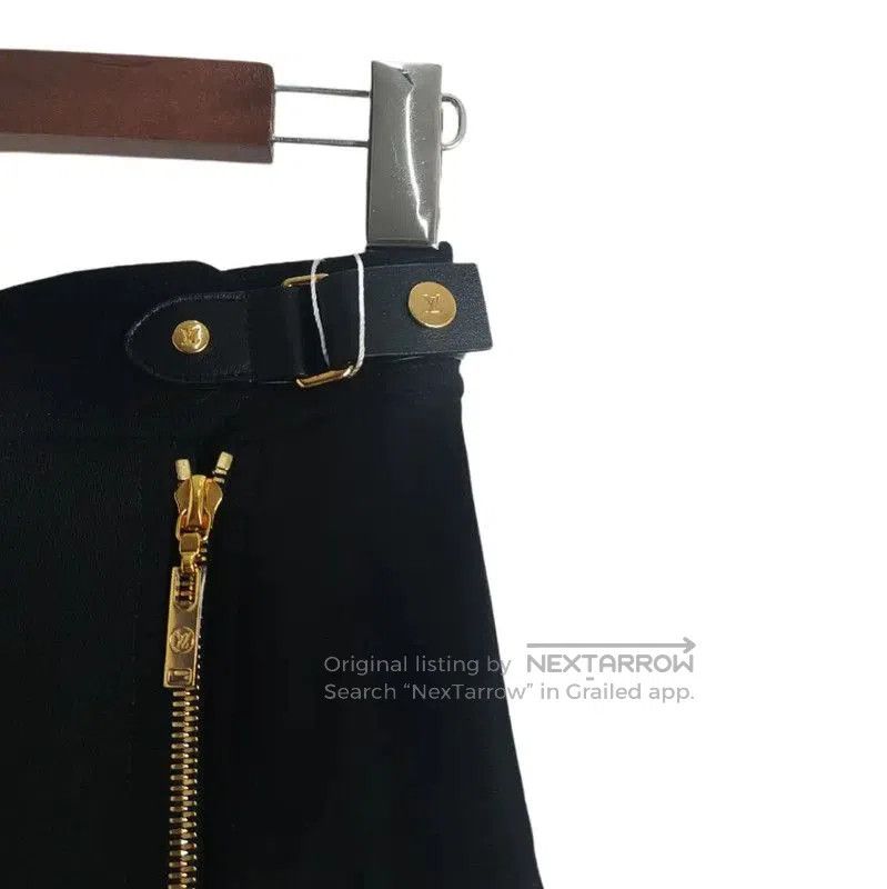 Louis Vuitton Louis Vuitton Black Cotton Blend Mini Skirt . Size 22" - 3 Thumbnail