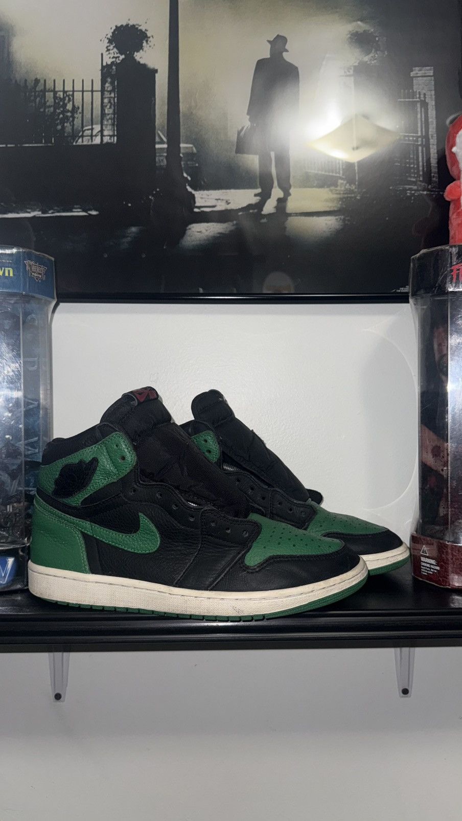 Nike Jordan 1 Retro Pine Green Shoes Size ONE SIZE - 1 Thumbnail