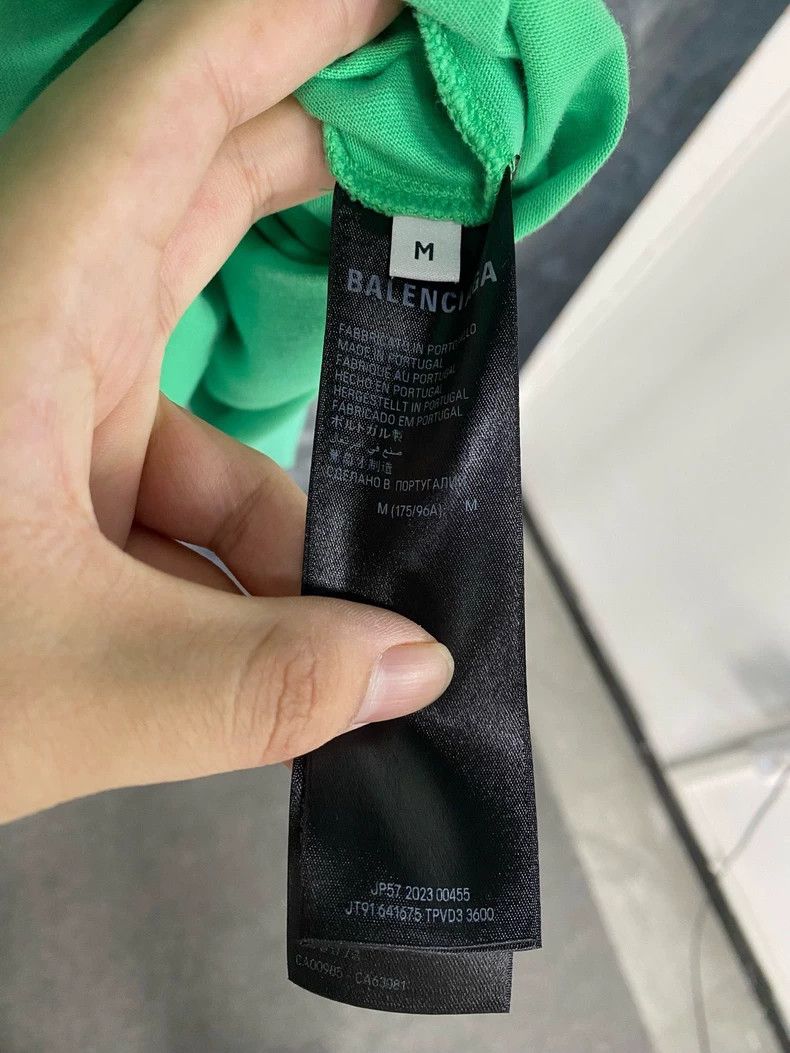 Balenciaga Balenciaga Large T-shirt green Size US M / EU 48-50 / 2 - 5 Thumbnail