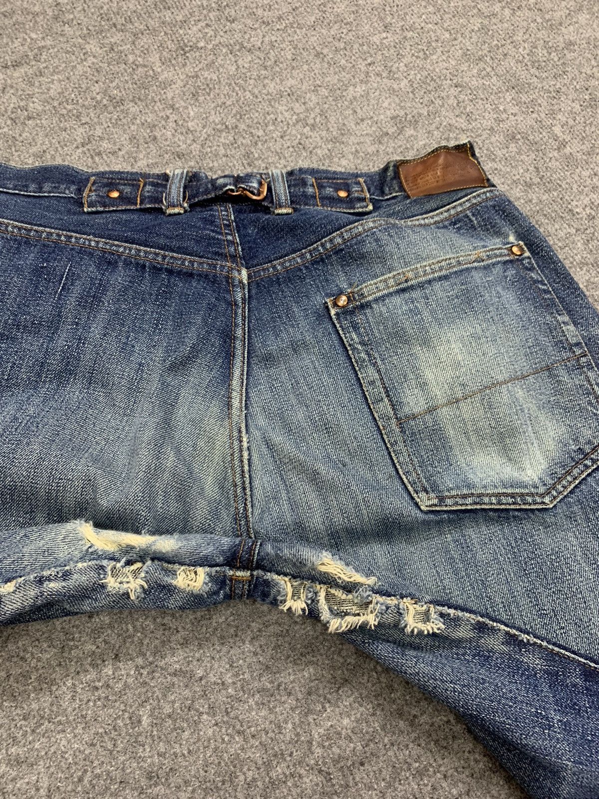 Grailed DISTRESSED DENIM SINGLE POCKET & BACKLE BACK. Size US 30 / EU 46 - 5 Thumbnail
