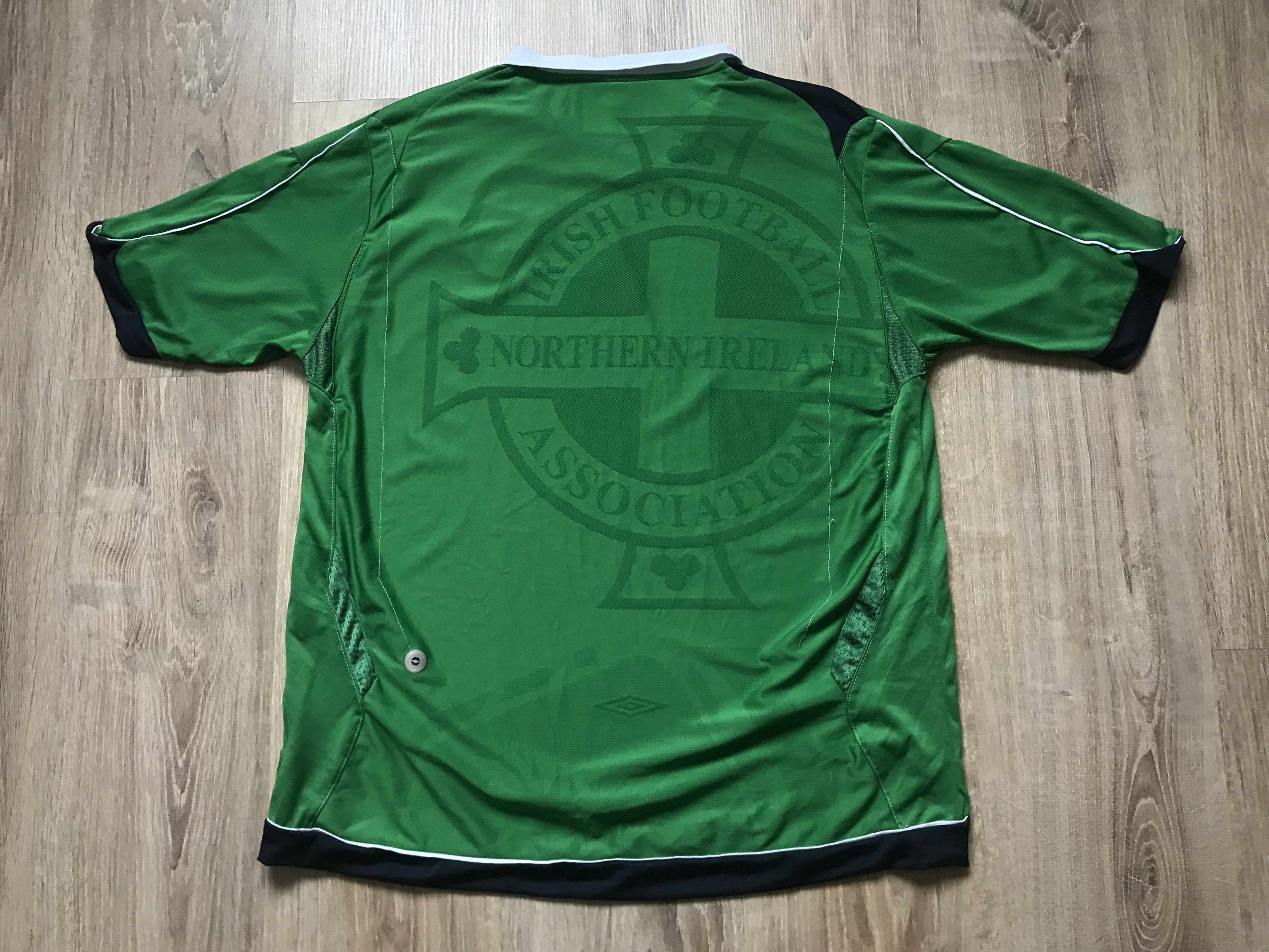 Umbro × Vintage Vintage Umbro Northern Ireland Shirt 2006-2008 Size US XL / EU 56 / 4 - 2 Thumbnail