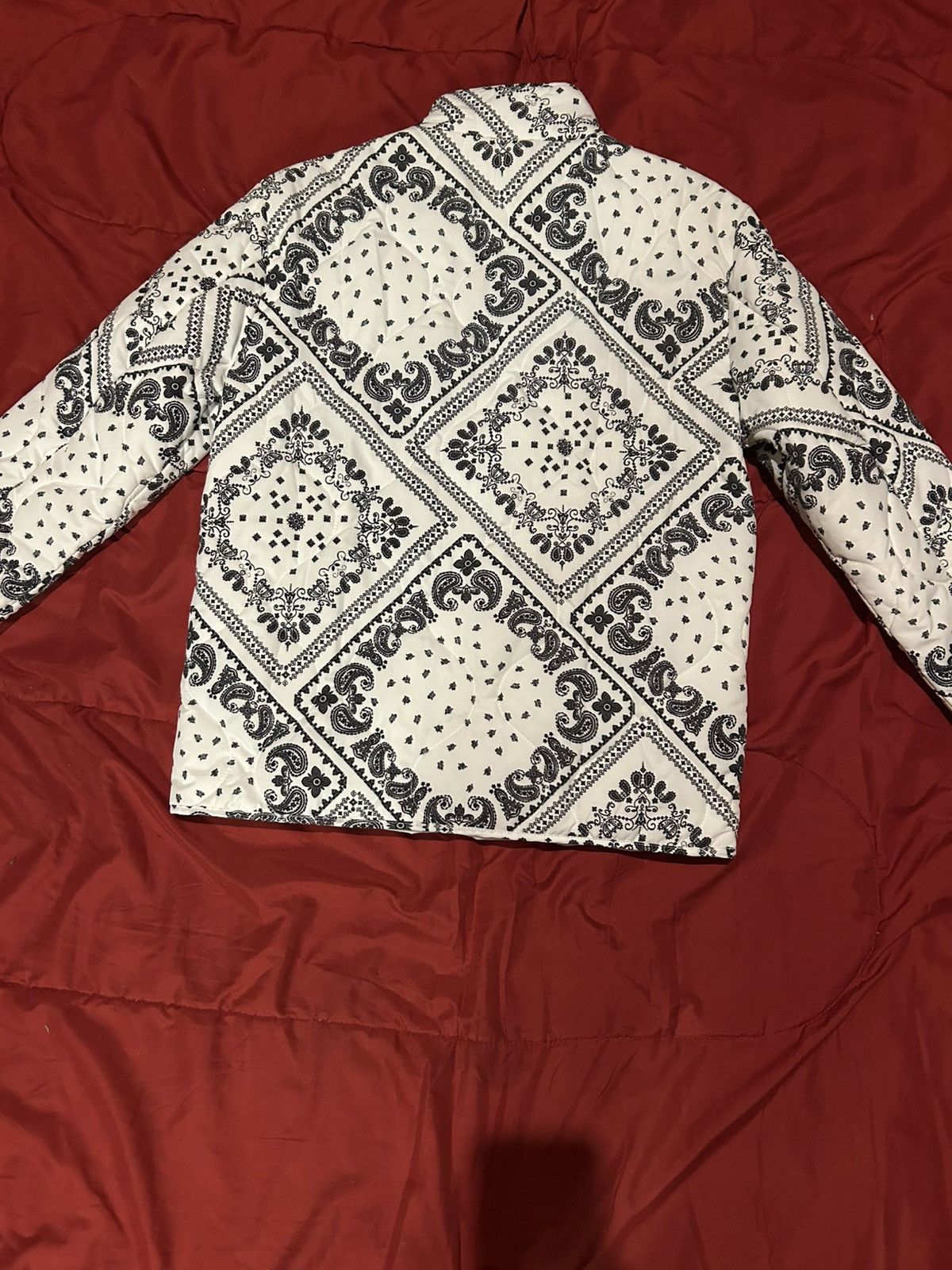 Other Y.T.G Paisley Puffer Size US M / EU 48-50 / 2 - 4 Thumbnail
