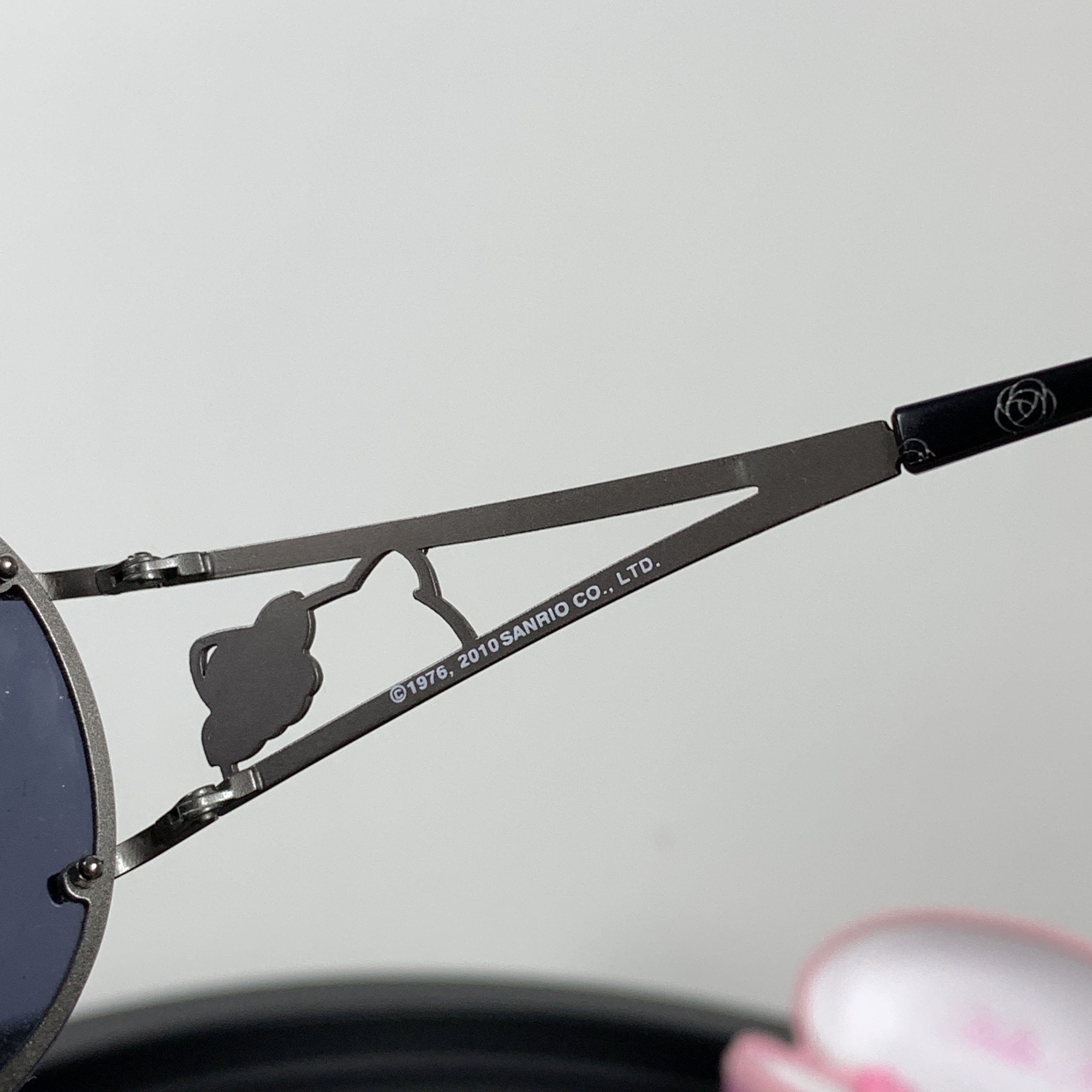 Vintage Y2K Hello Kitty SLAY Women's Sunglasses Glasses With Case Size ONE SIZE - 15 Thumbnail