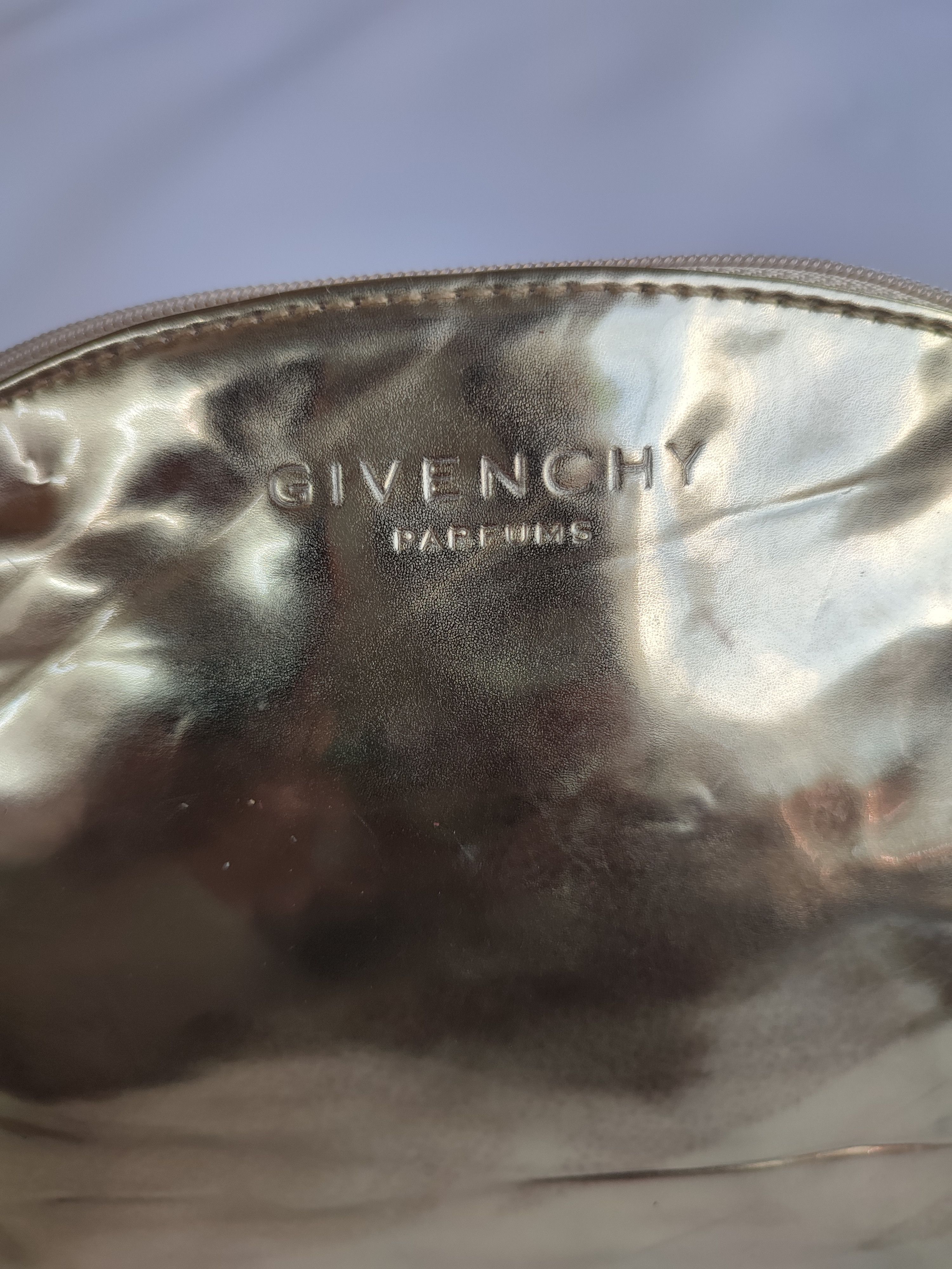 Givenchy Authentic Givenchy gold cosmetic pouch Size ONE SIZE - 3 Thumbnail