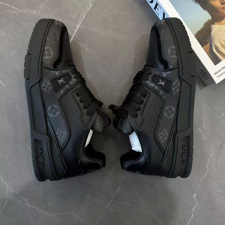 Louis Vuitton Louis Vuitton Black Trainer Size 41-2507 Size US 8 / EU 41 - 4 Thumbnail