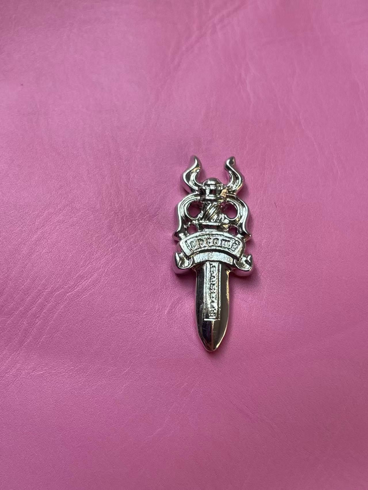 Chrome Hearts Chrome Hearts Dracula Dagger Pink HandBag Size ONE SIZE - 5 Thumbnail