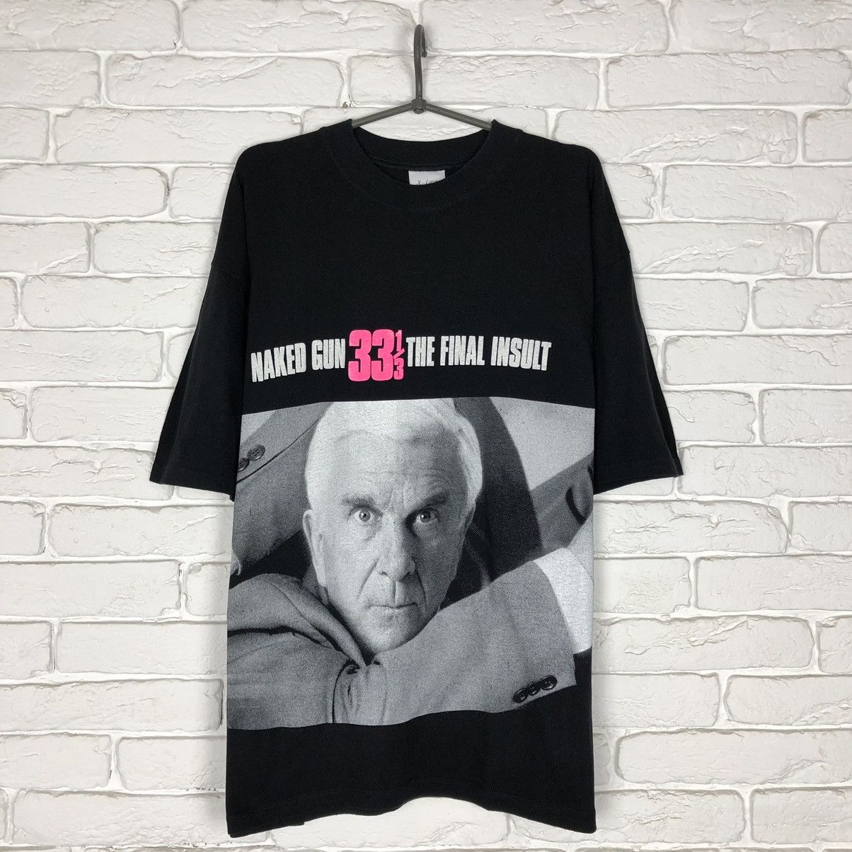 Vintage Naked Gun 33 1/3 The Final Insult 1994 vintage tee t shirt Size US XL / EU 56 / 4 - 1 Thumbnail