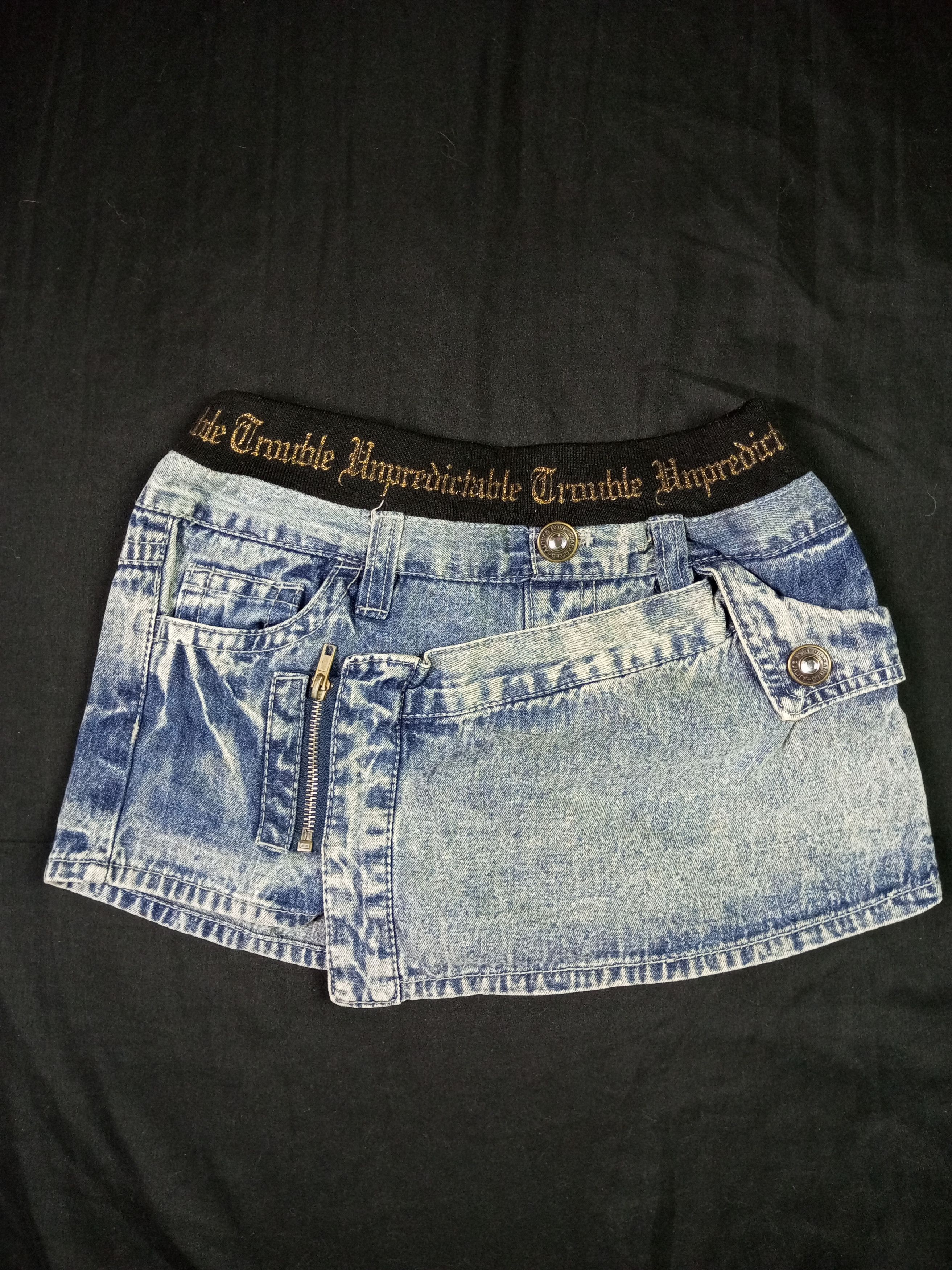Japanese Brand Trouble Unpredictable japanese brand sexy shorts Size 27" / US 4 / IT 40 - 1 Thumbnail
