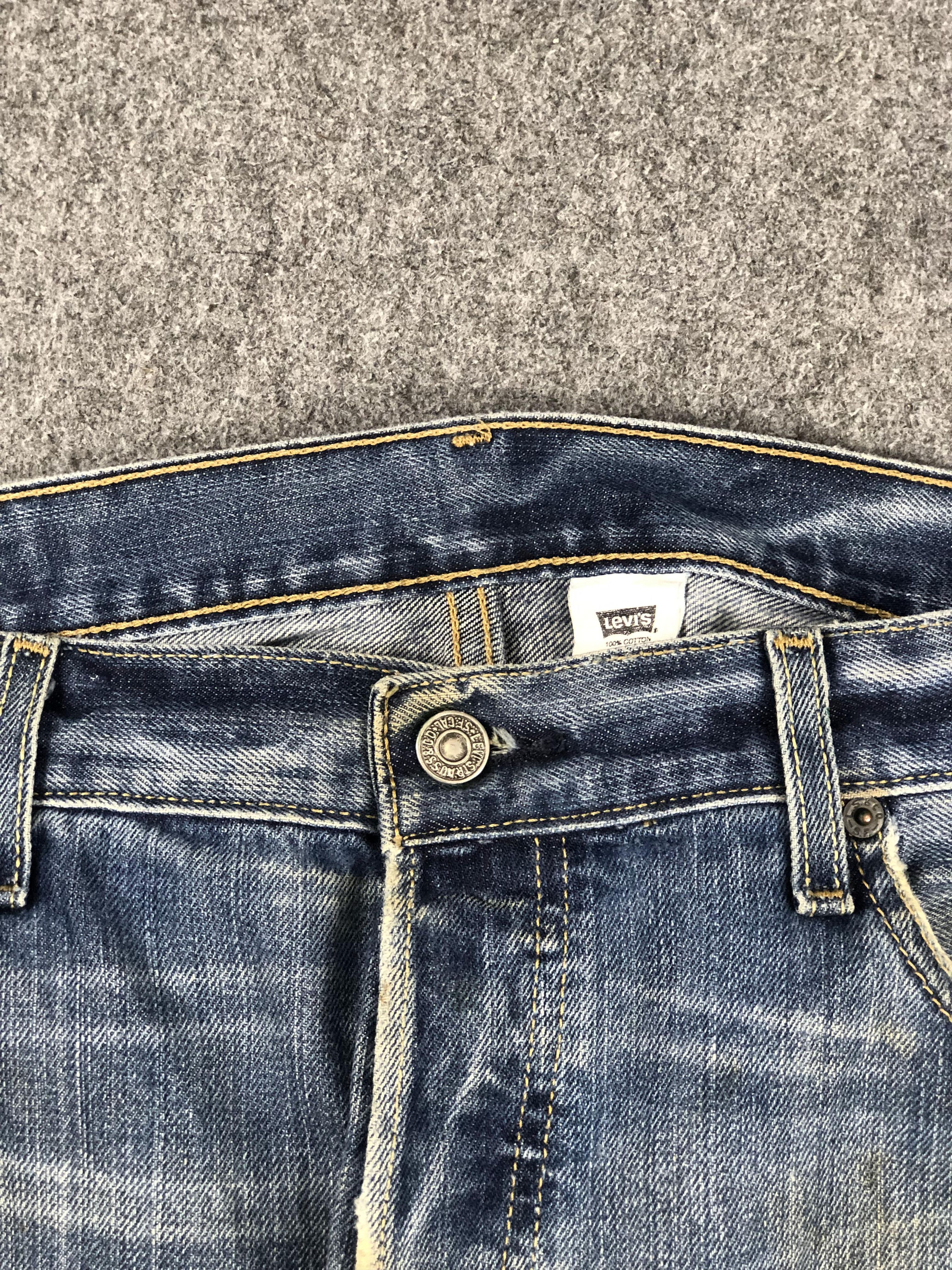 Vintage 90s Levis 501 Faded Blue Jeans DP2221