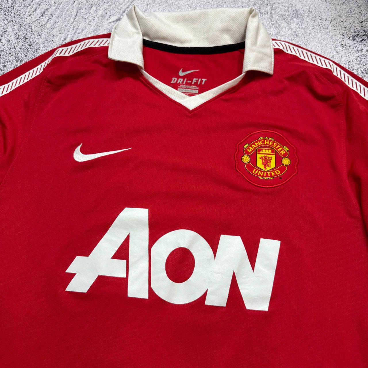 Nike Nike Manchester United 2010/2011 Giggs #11 Football Jersey Size US L / EU 52-54 / 3 - 8 Thumbnail