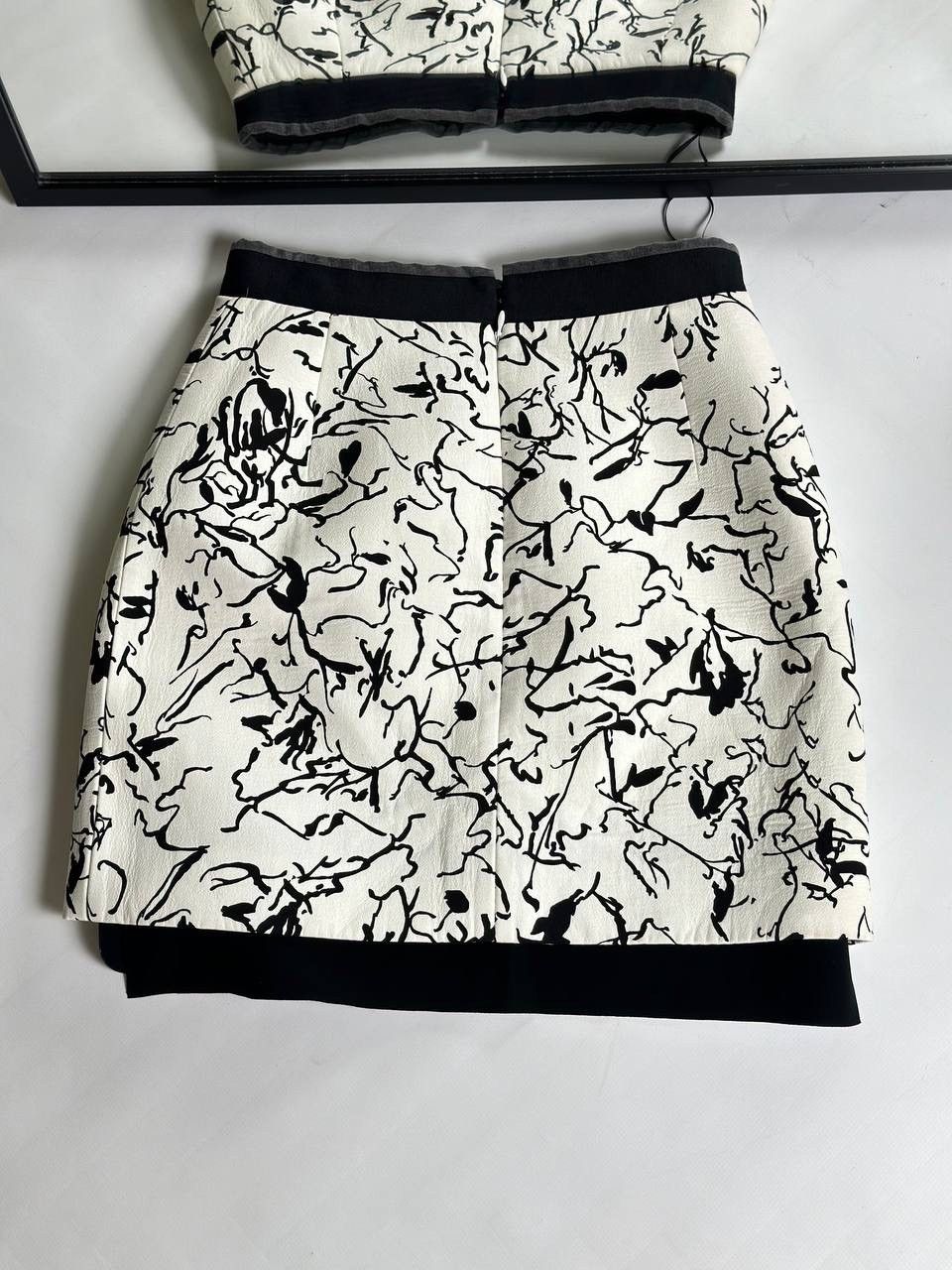 Balenciaga Balenciaga Abstract Printed 2013 Mini Skirt Size 38" / US 16 / IT 52 - 10 Thumbnail