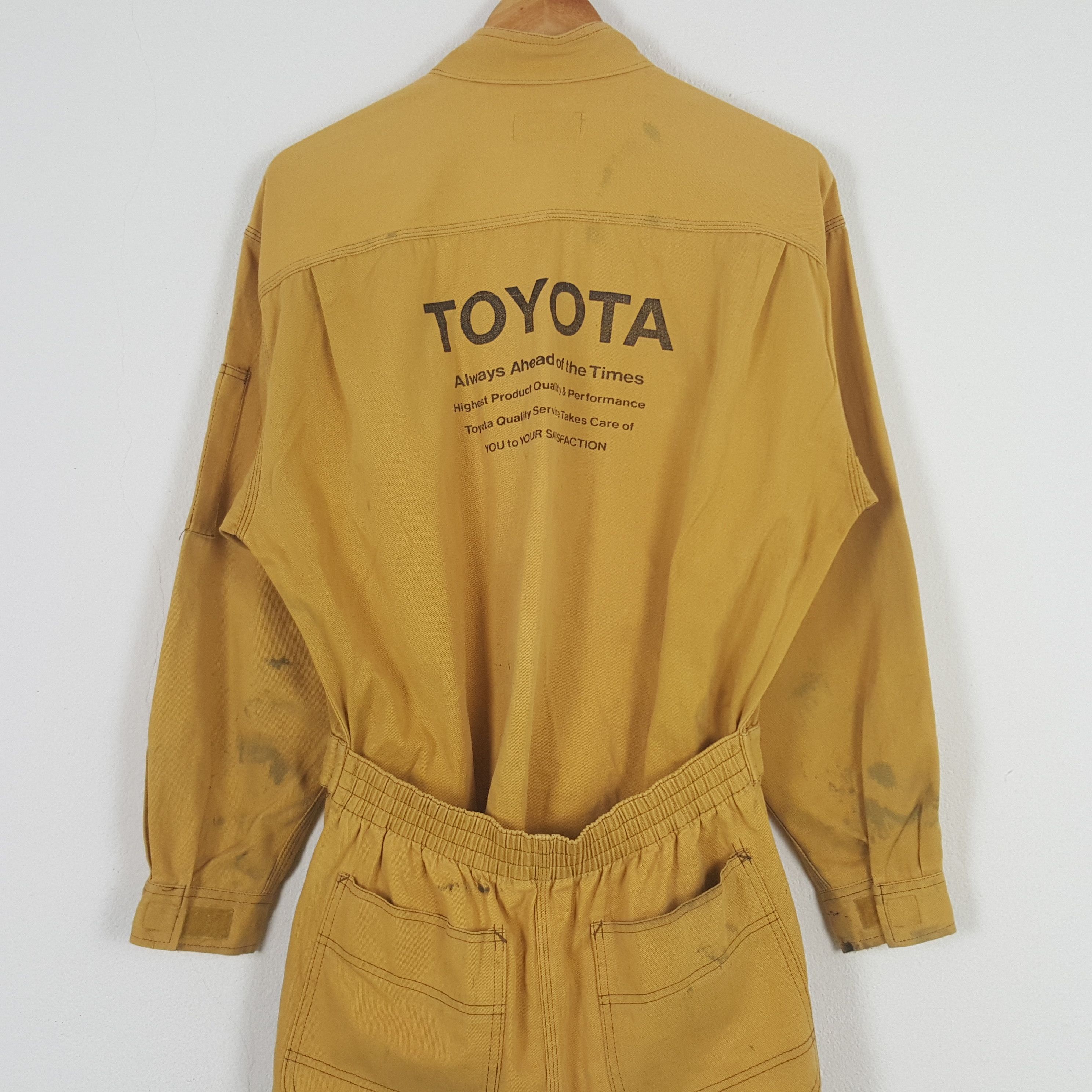 Japanese Brand × Vintage Vintage Toyota Japanese Racing Team Coverall Jacket C286N3 Size US M / EU 48-50 / 2 - 2 Thumbnail