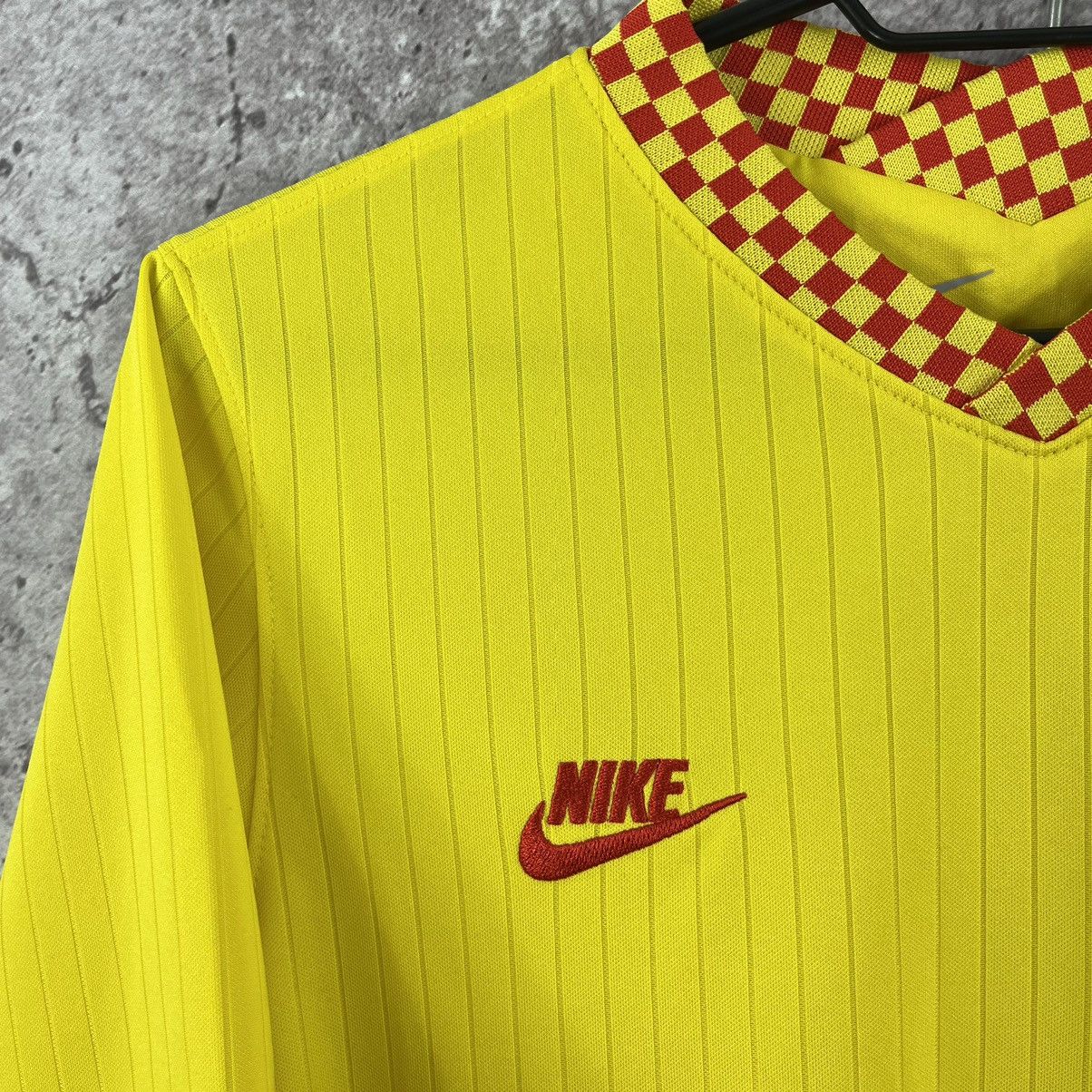 Nike Nike Liverpool 2021/2022 Third Jersey Soccer Tee Size US XS / EU 42 / 0 - 4 Thumbnail