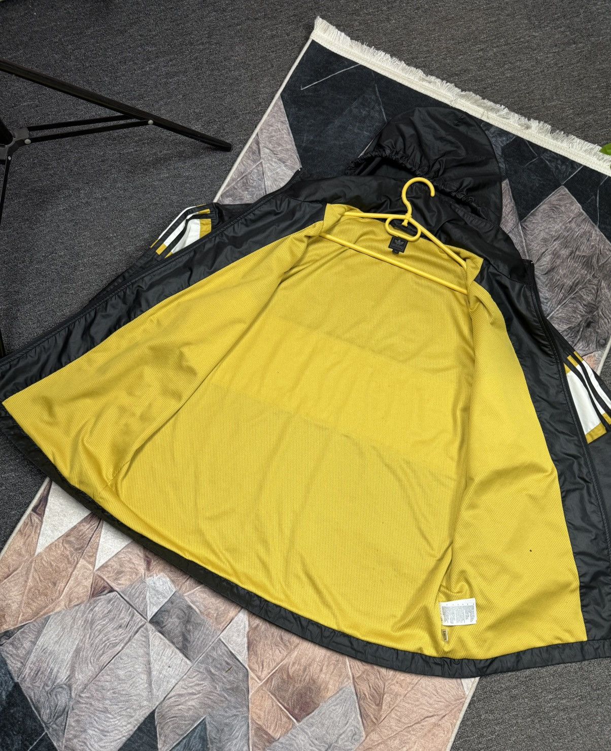 Adidas Adidas Vintage jacket y2k style size XL Size US XL / EU 56 / 4 - 6 Thumbnail